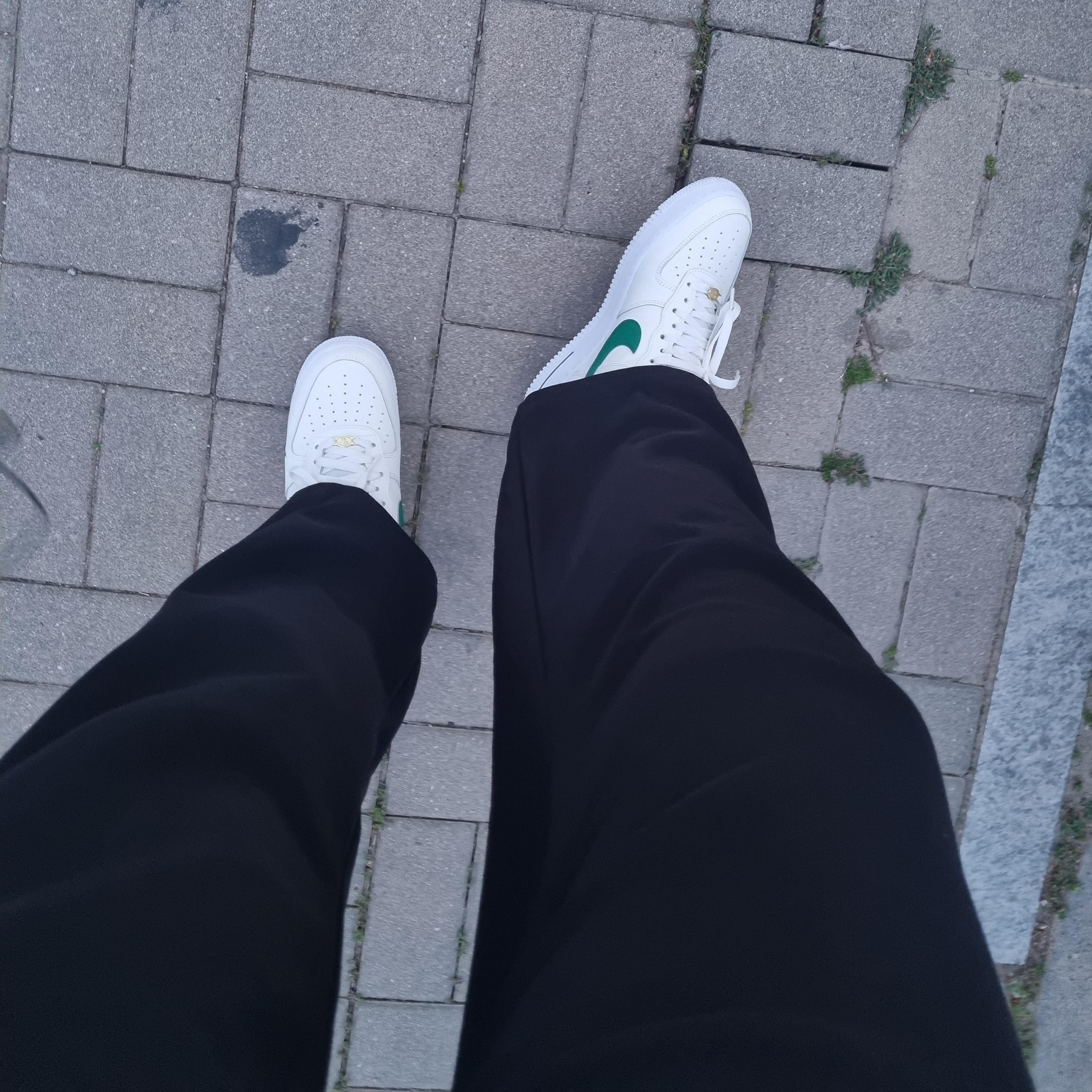 Nike Air Force 1 '07 LV8 40th Anniversary Join Forces Sail Malachite 착용 스타일