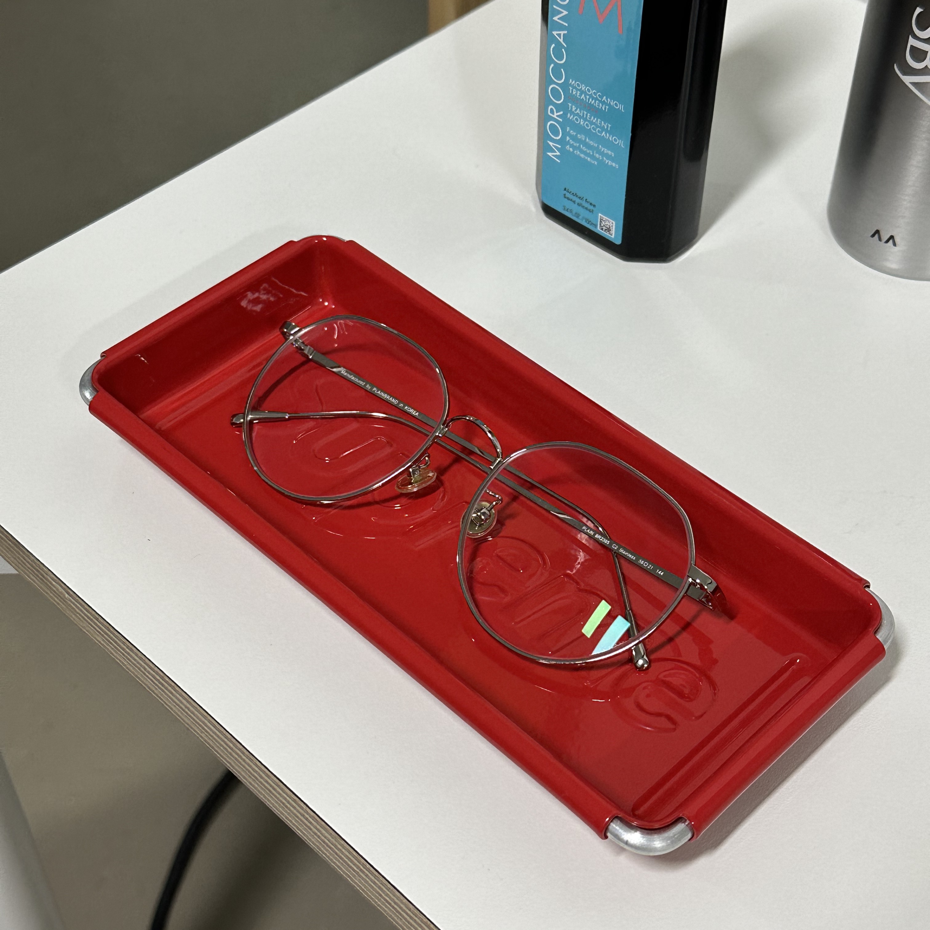 Supreme x Dulton Tray Red - 23SS 착용 스타일