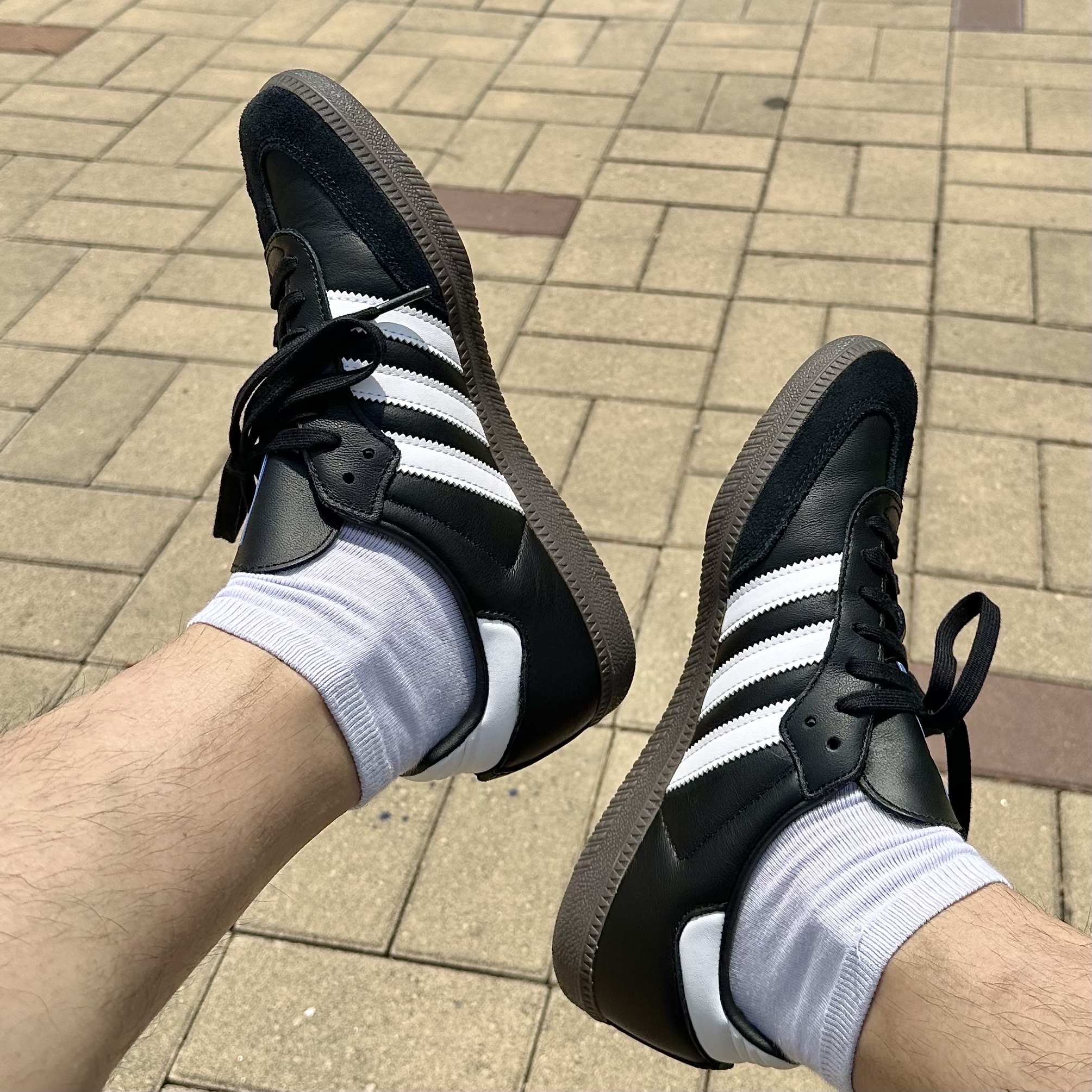 Adidas Samba OG Black White Gum 착용 스타일 - 4