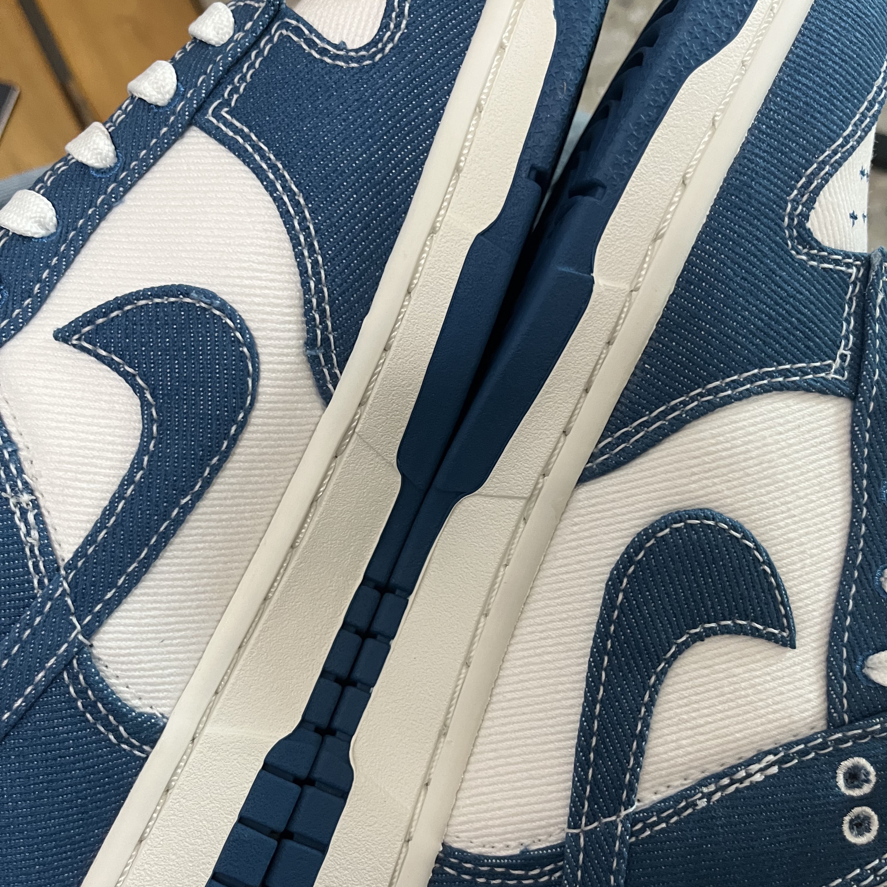 Nike Dunk Low Retro SE Industrial Blue 착용 스타일 - 3