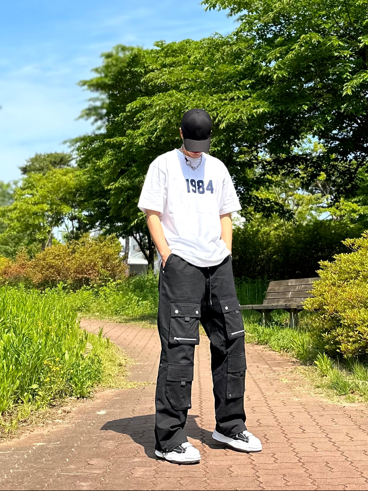 Maison Mihara Yasuhiro Blakey OG Sole Canvas Low-top Sneakers Black White 착용 스타일 - 4