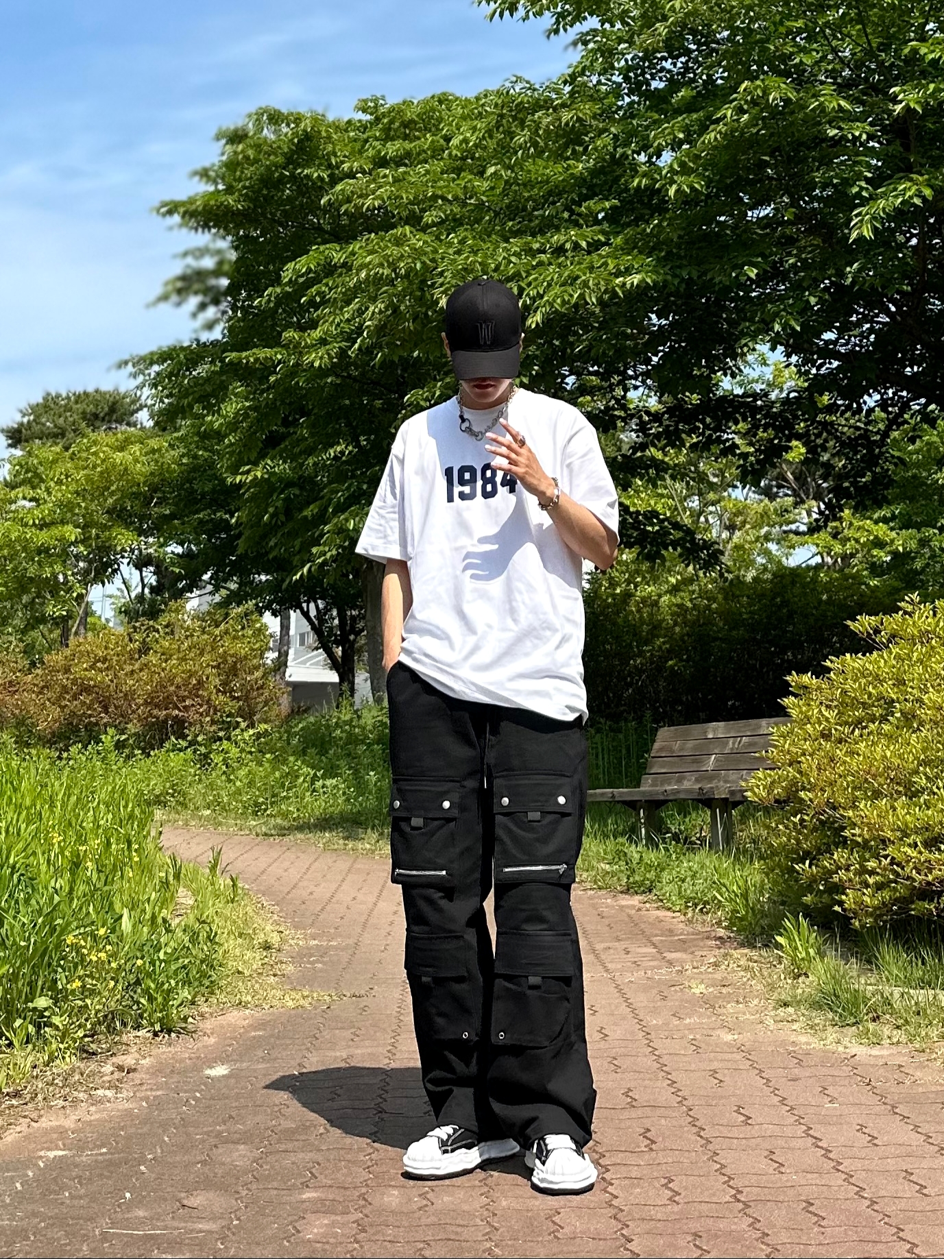 Maison Mihara Yasuhiro Blakey OG Sole Canvas Low-top Sneakers Black White 착용 스타일 - 2