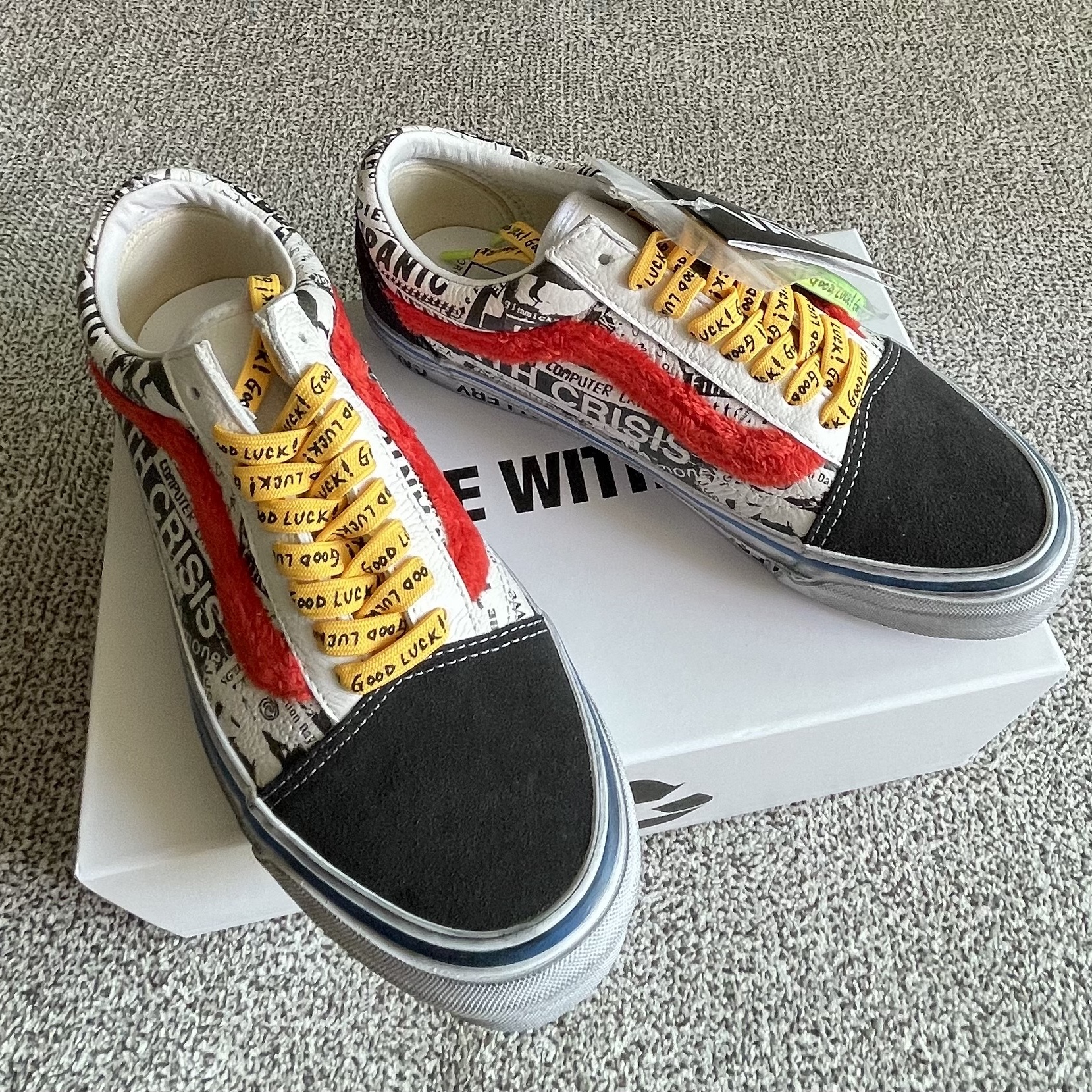 Vans Vault x Gallery Dept. OG Old Skool LX 착용 스타일 - 2