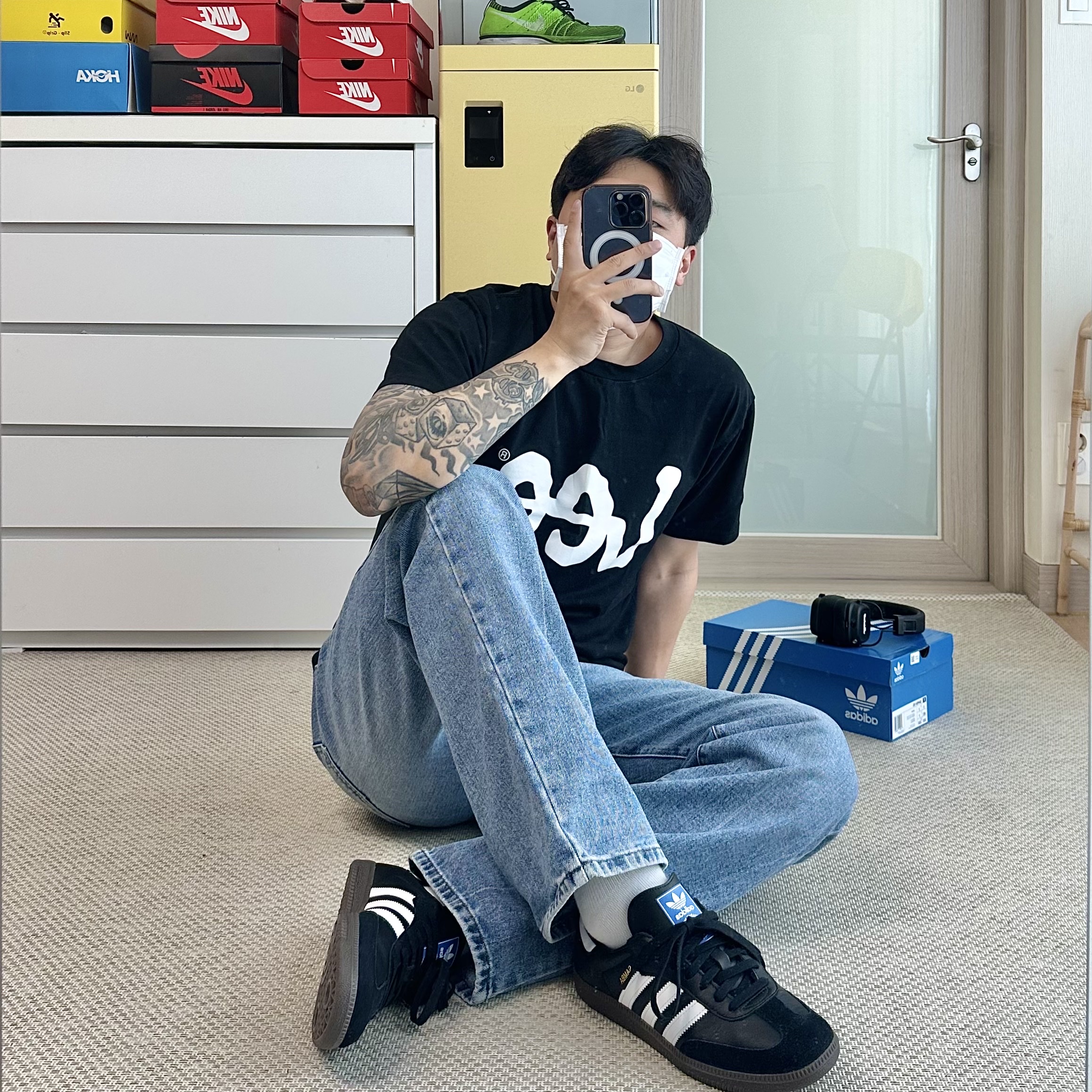 Adidas Samba OG Black White Gum 착용 스타일 - 2