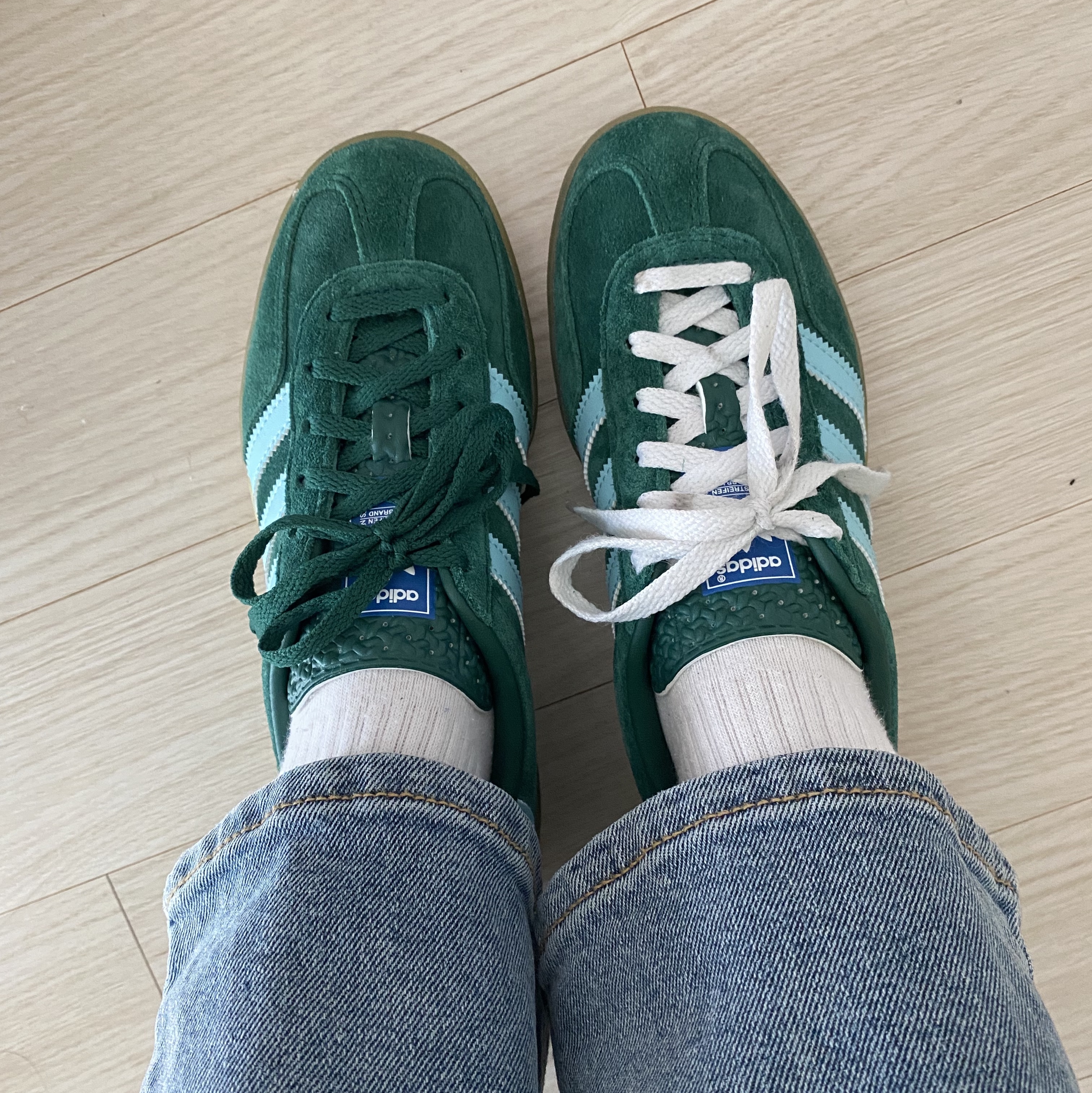 Adidas Gazelle Indoor Collegiate Green Hazy Sky 착용 스타일 - 3