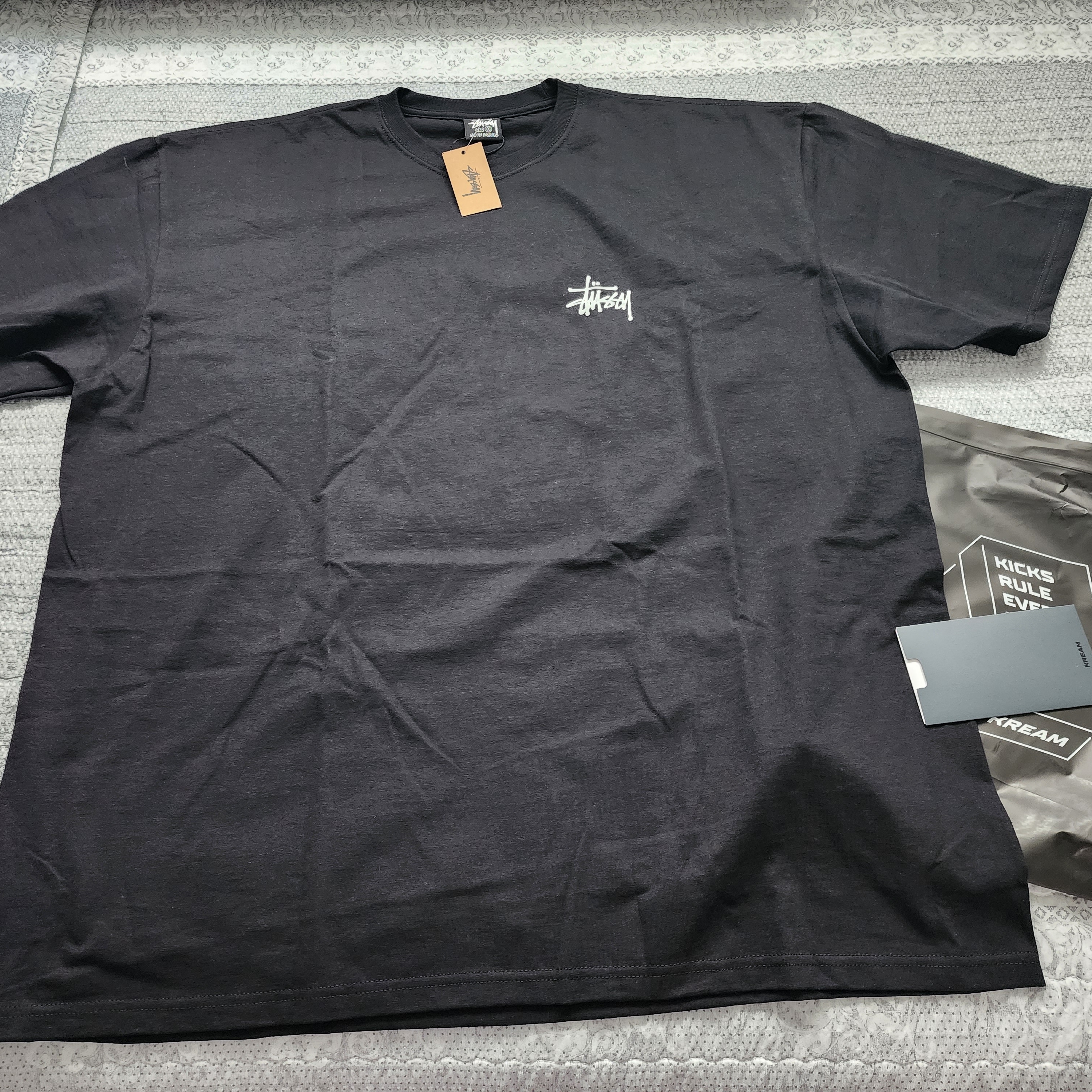 Stussy Melted T-Shirt Black 착용 스타일 - 2