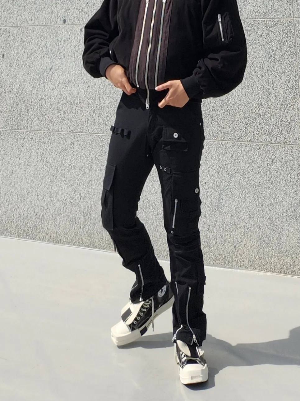 Undermycar Rumlow Back Zip Cotton Garment Bomber Dark Gull - 22FW, Converse x Drkshdw Turbodrk Chuck 70 Hi Black Lacquered Denim 착용 스타일 - 4