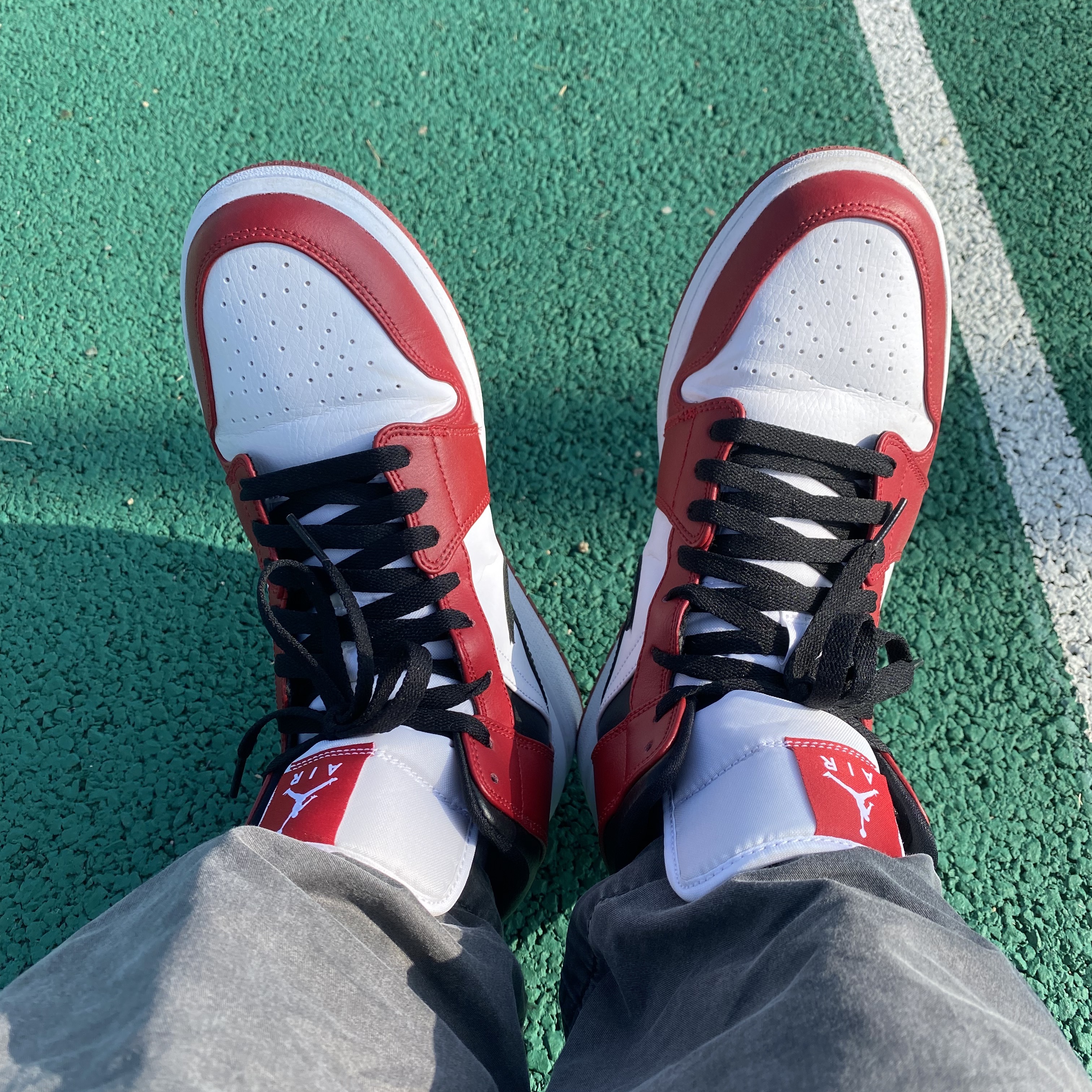 Jordan 1 Mid Chicago 2020 착용 스타일