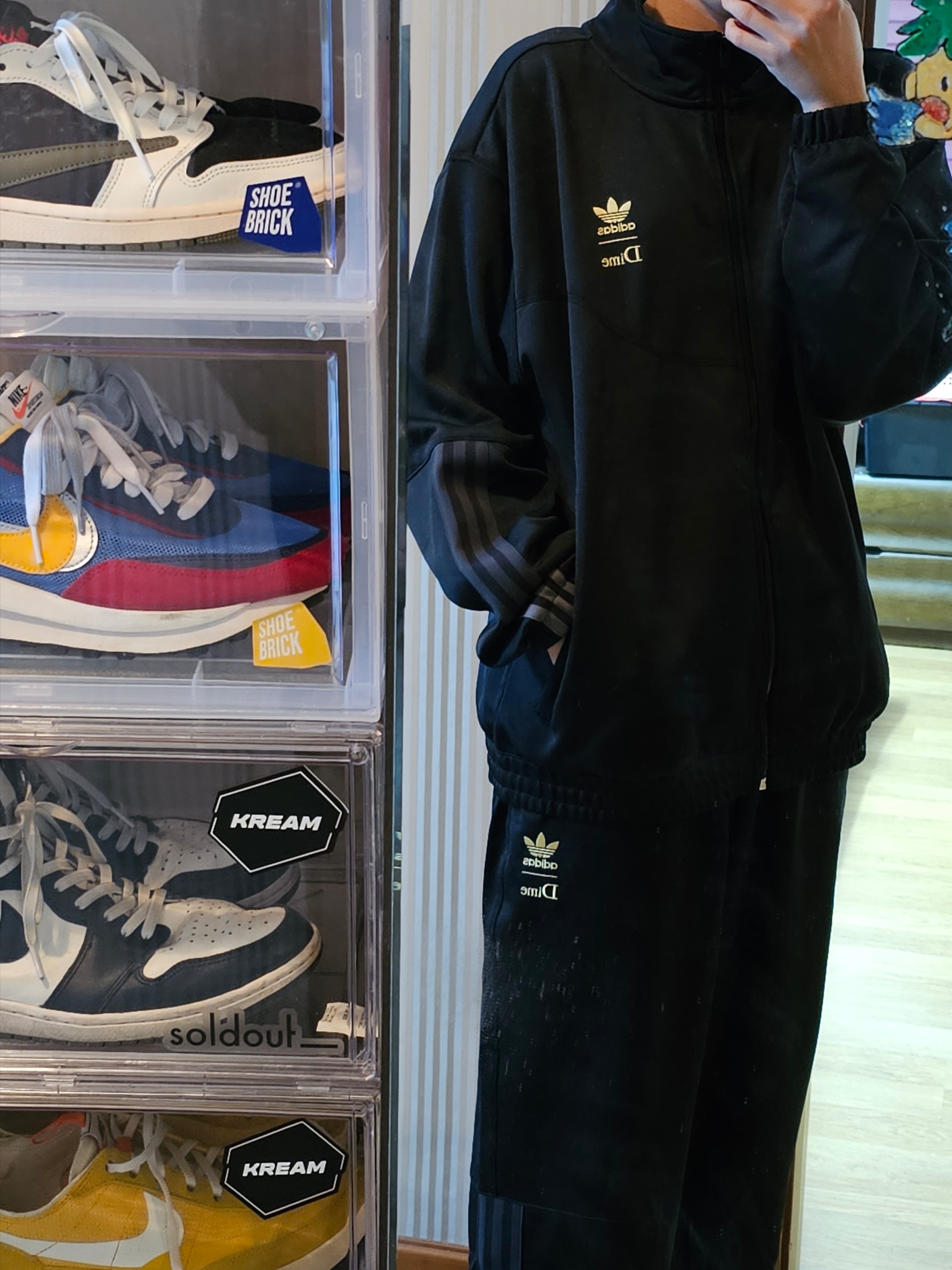 (W) Jordan 1 x Travis Scott Retro Low OG SP Medium Olive, Nike x Sacai LDWaffle Blue Multi 착용 스타일