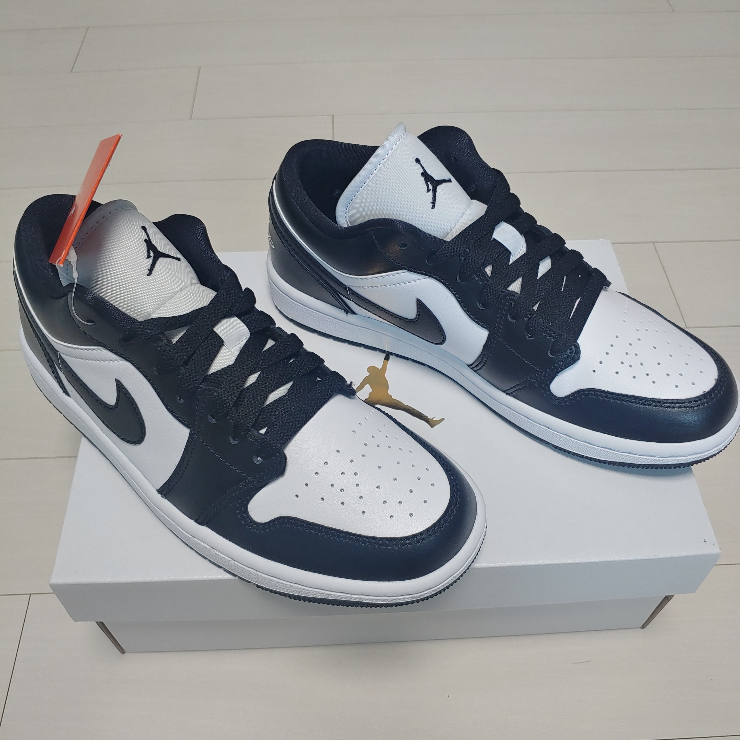 (W) Jordan 1 Low Black and White 착용 스타일 - 1