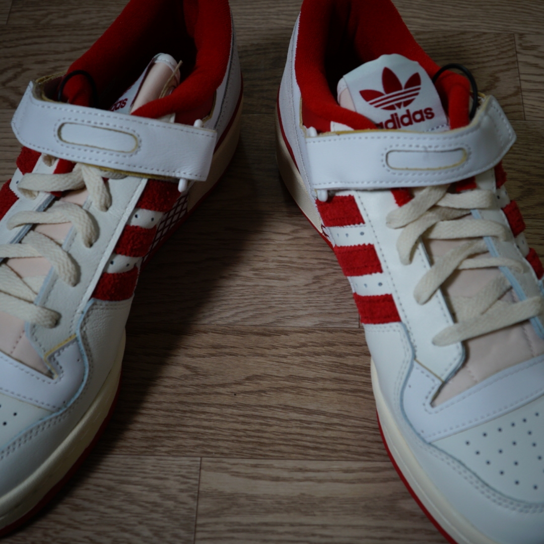 Adidas Forum 84 Low Team Power Red 착용 스타일 - 2