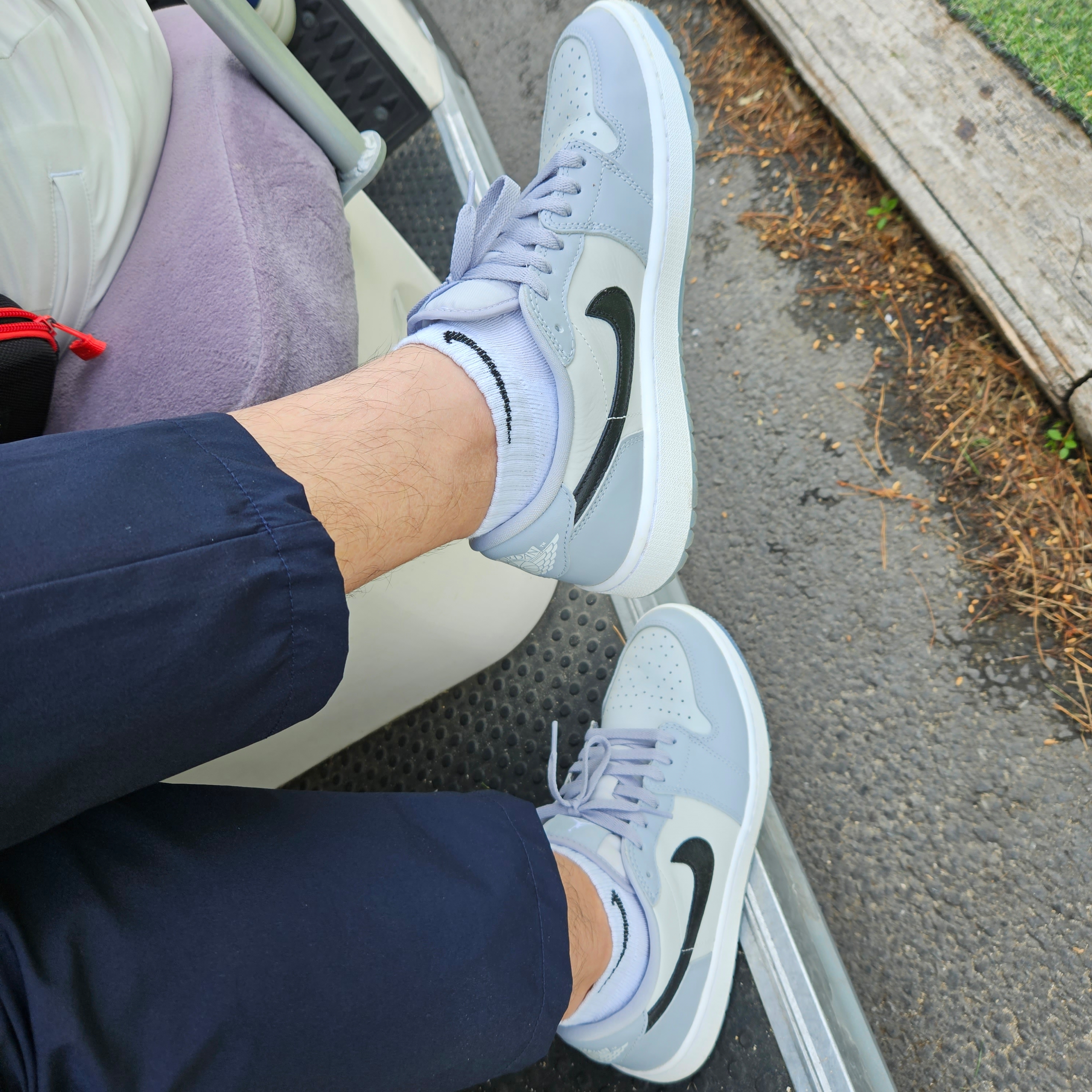 Jordan 1 Low Golf Wolf Grey 착용 스타일