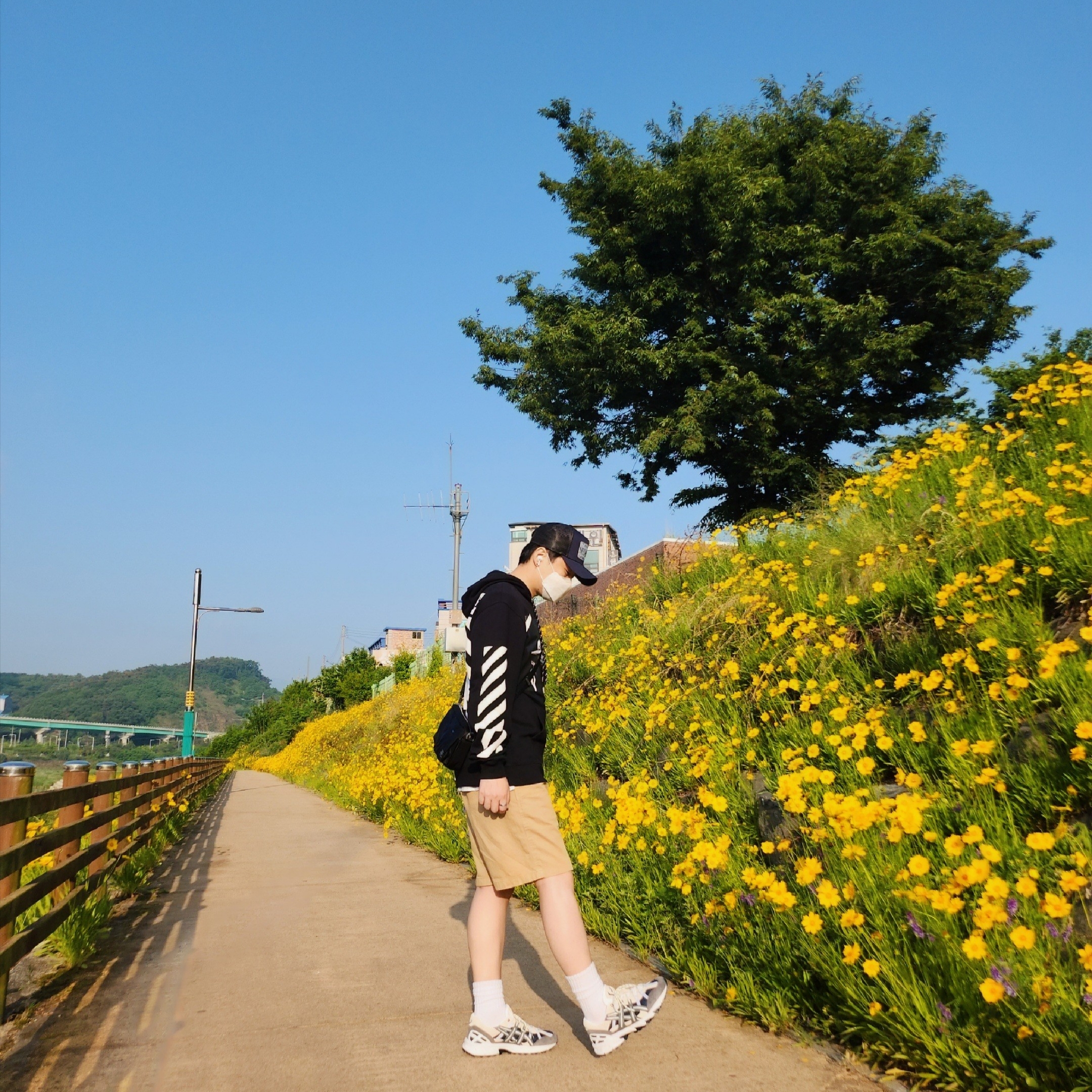 Asics Gel-Sonoma 15-50 French Blue, Porter Tanker Shoulder Bag Black 착용 스타일 - 2