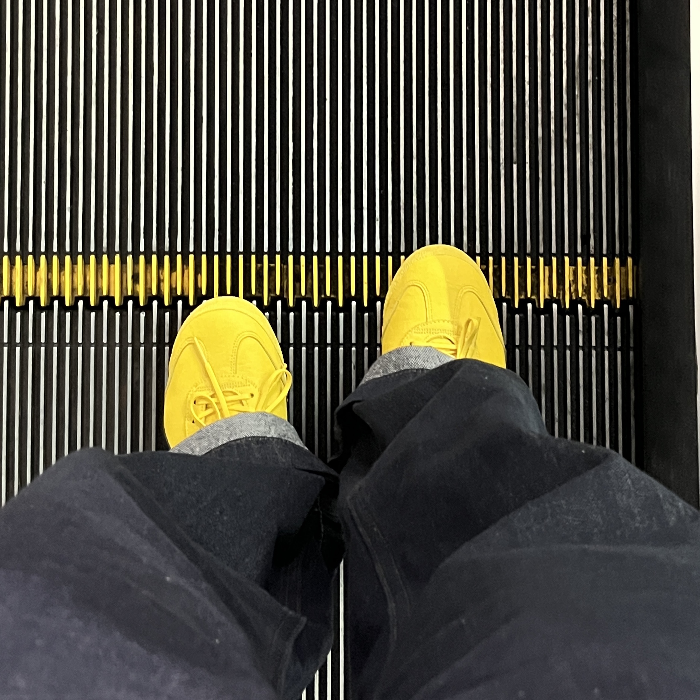 Onitsuka Tiger Mexico 66 SD Yellow Black 착용 스타일 - 1