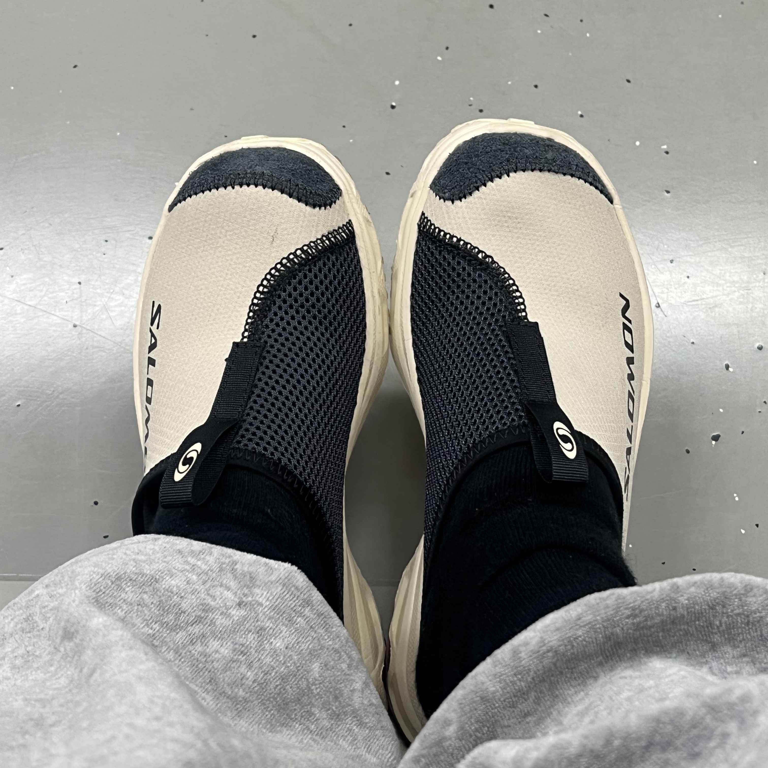 Salomon RX Slide 3.0 Bleached Sand 착용 스타일 - 2