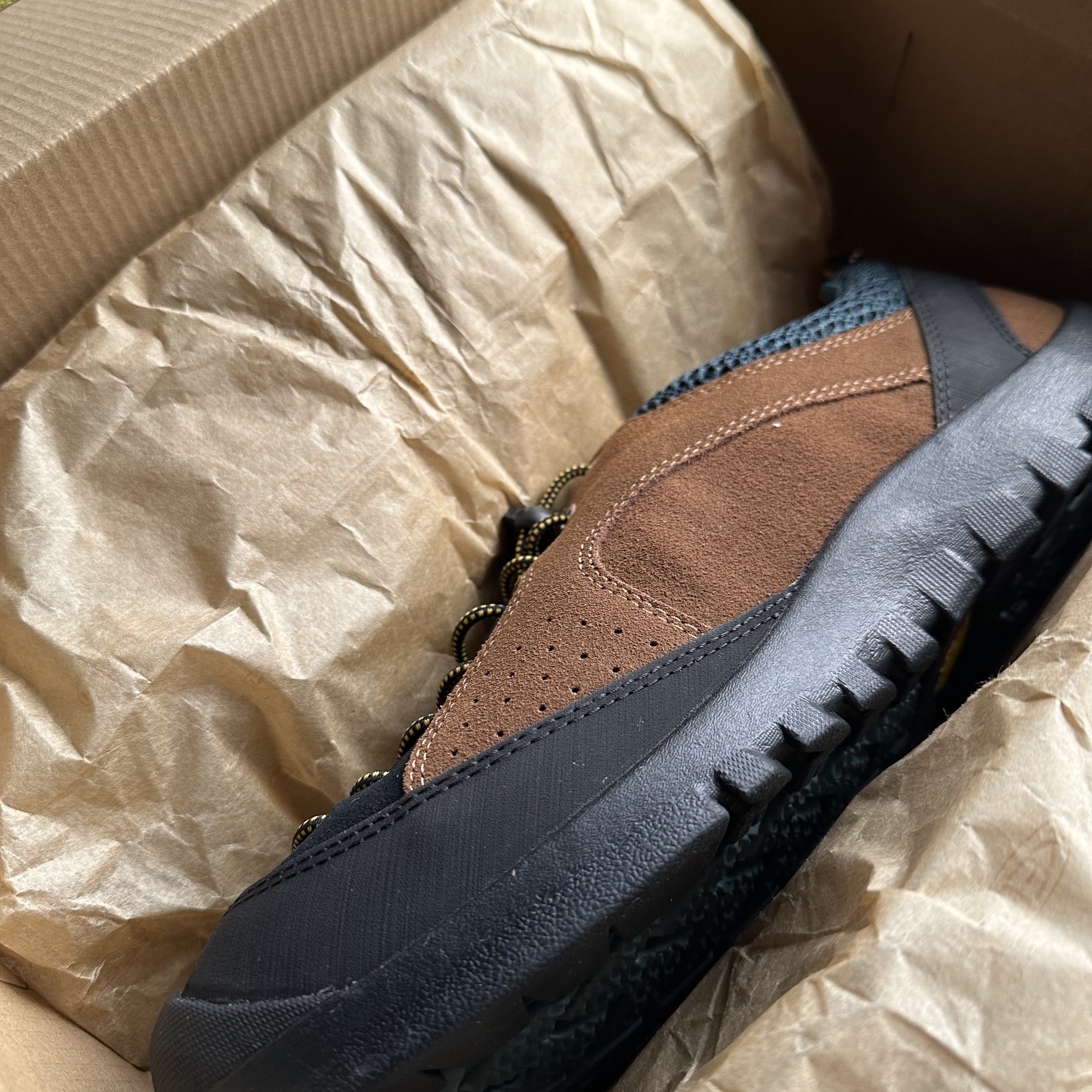 Keen Jasper Rocks SP Sneakers Brown 착용 스타일