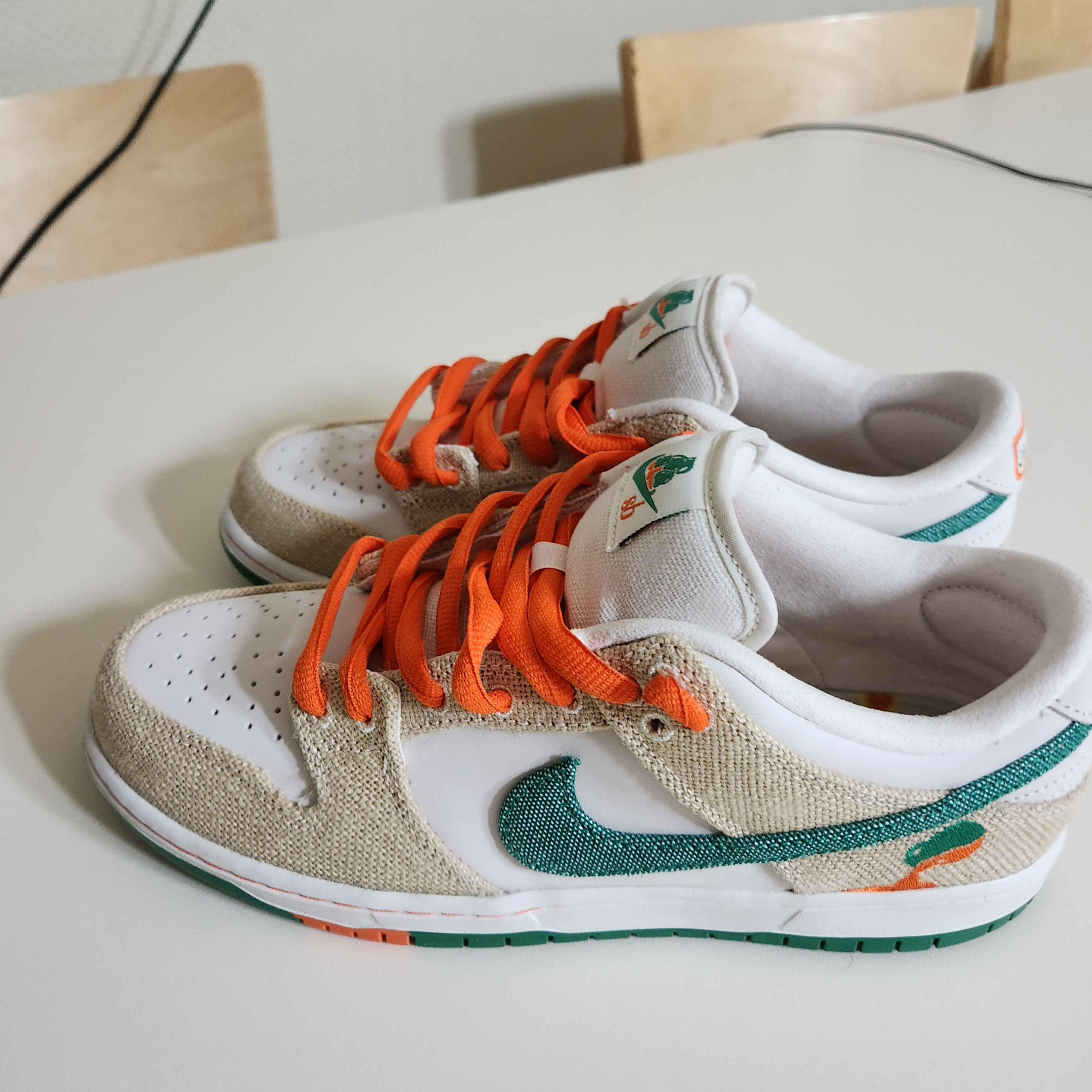 Nike x Jarritos SB Dunk Low Phantom and Malachite 착용 스타일 - 3