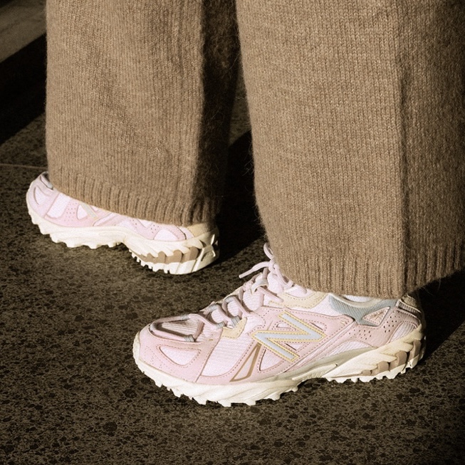 New Balance ML610T Stone Pink 착용 스타일 - 4