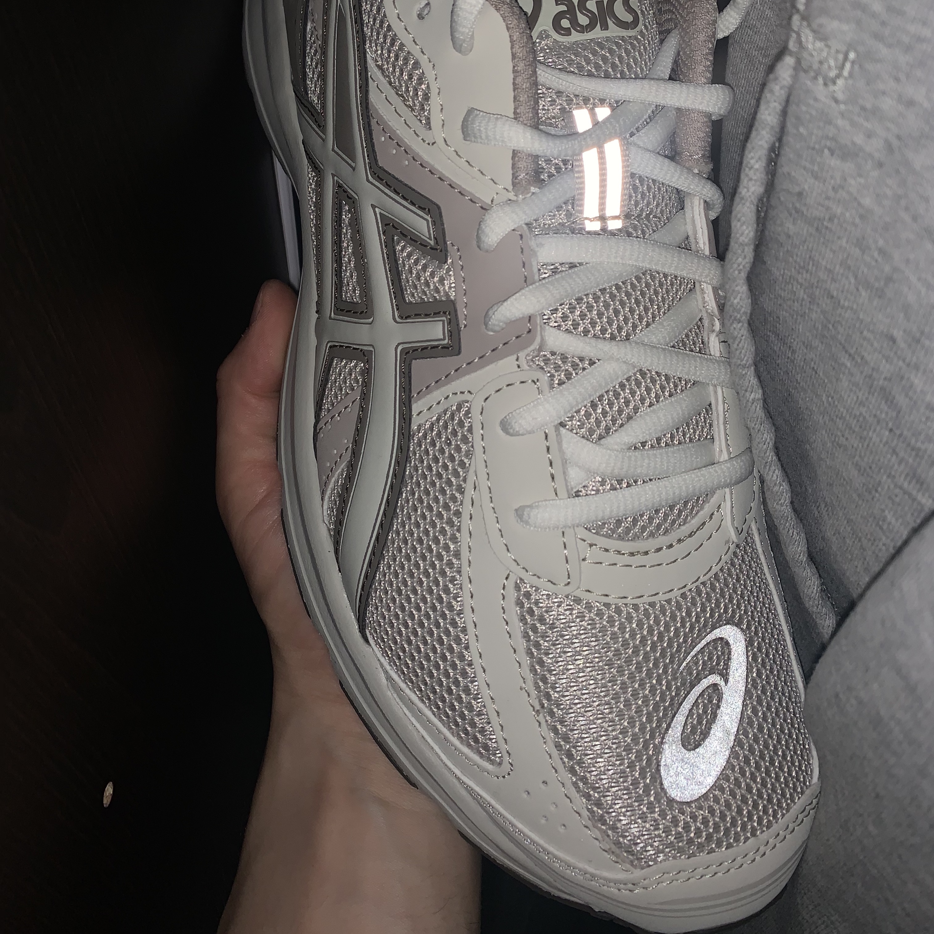 Asics Jog 100 S Birch - 2E Wide 착용 스타일 - 2
