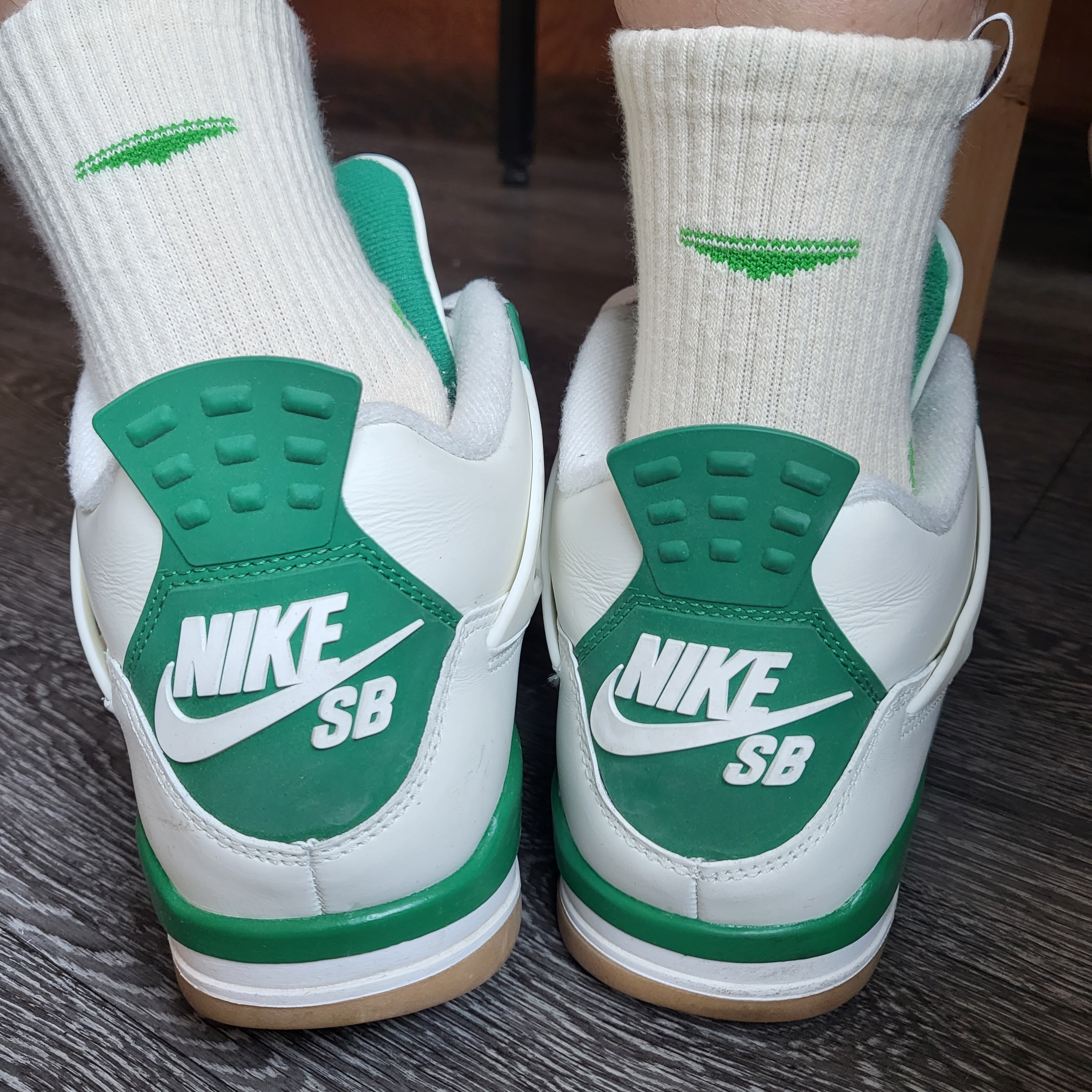 Supreme Pigment Print S Logo 6-Panel Light Sage - 22FW, Jordan 4 x Nike SB Retro SP Pine Green 착용 스타일 - 3