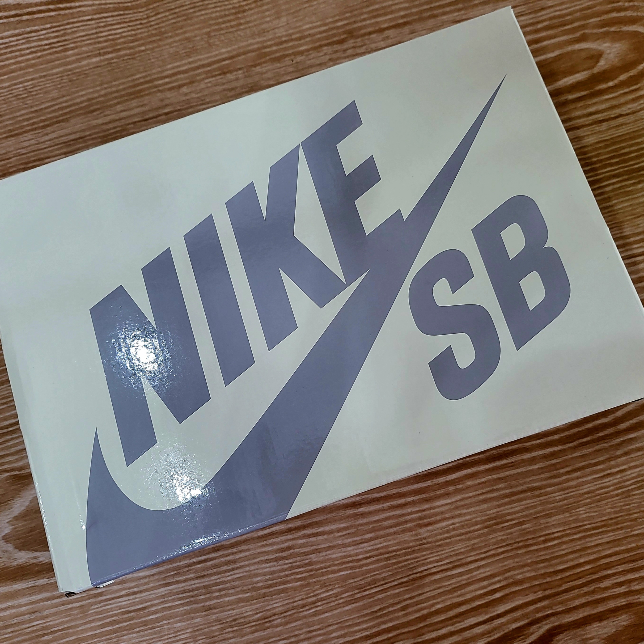 나이키 x 하리토스 SB 덩크 로우 팬텀 앤 말라카이트 착용 스타일 - 1