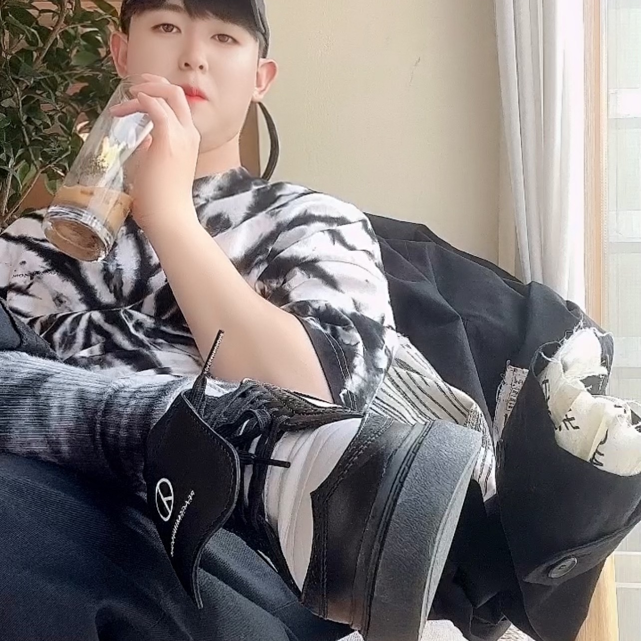 Nike x Peaceminusone Kwondo1 Black and White, Peaceminusone Coat #1 Black 착용 스타일 - 1