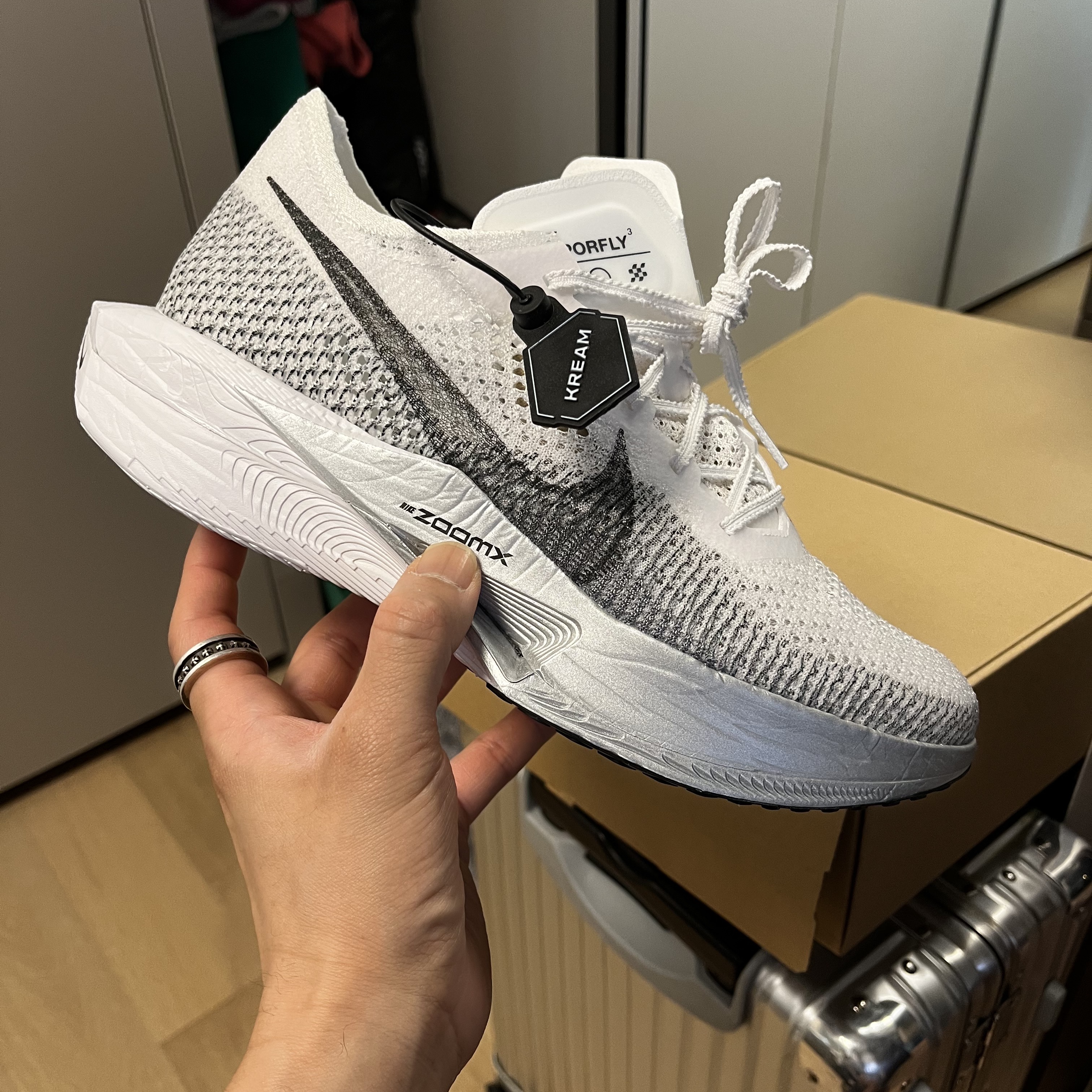 Nike ZoomX Vaporfly Next% 3 White Grey 착용 스타일