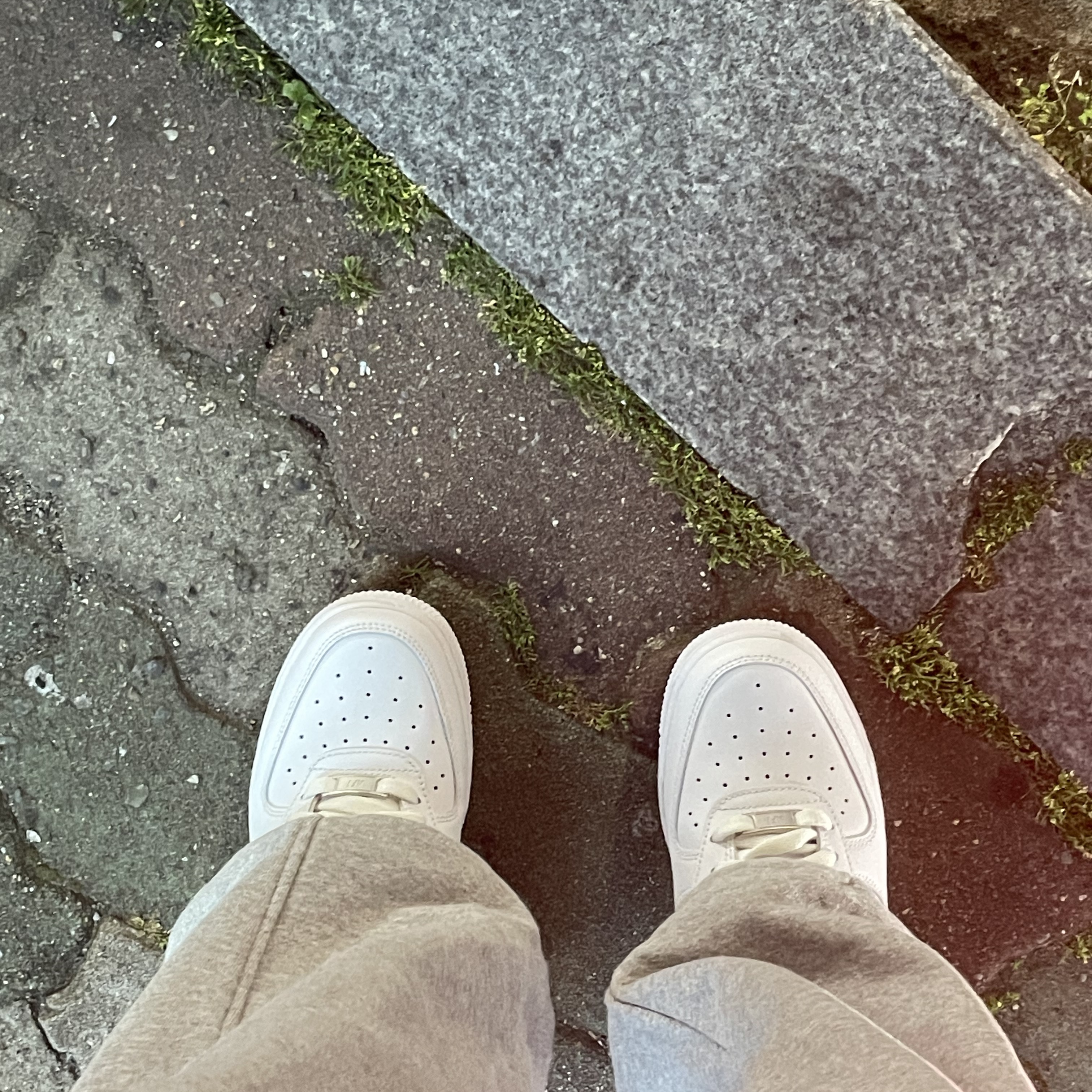 (W) Nike Air Force 1 '07 Low White 착용 스타일