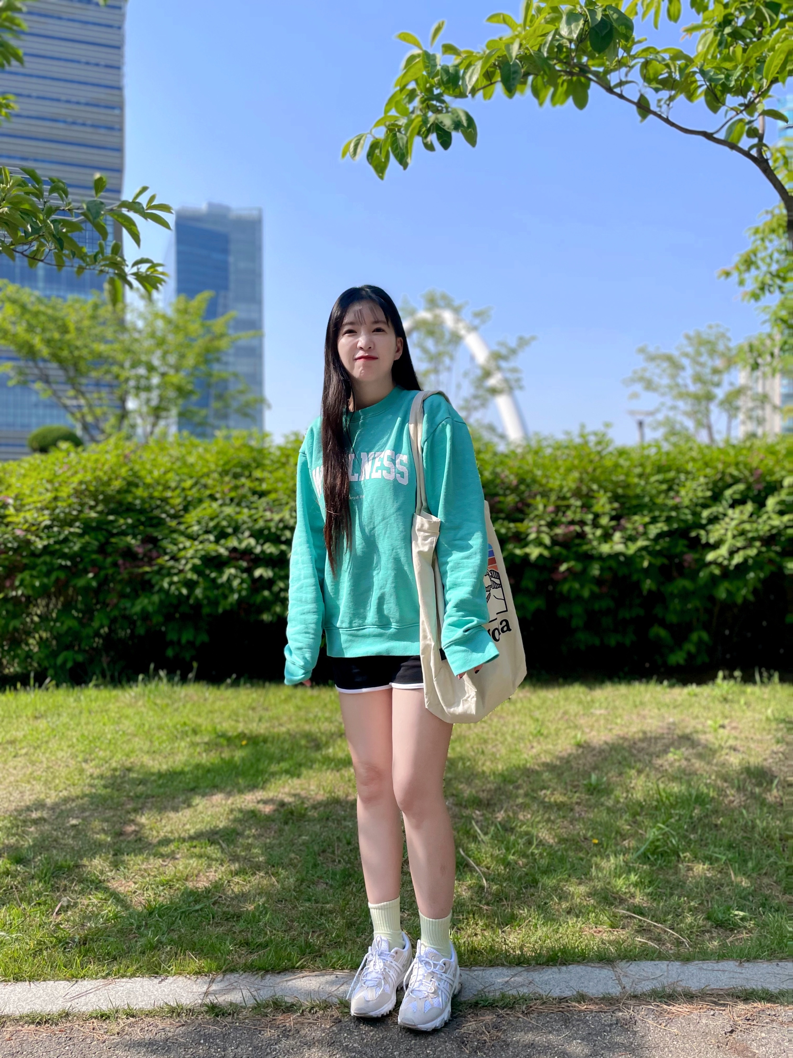 Sporty & Rich Wellness Boucle Crewneck Cream, (W) Asics Gel-Sonoma 15-50 White Oatmeal 착용 스타일 - 2
