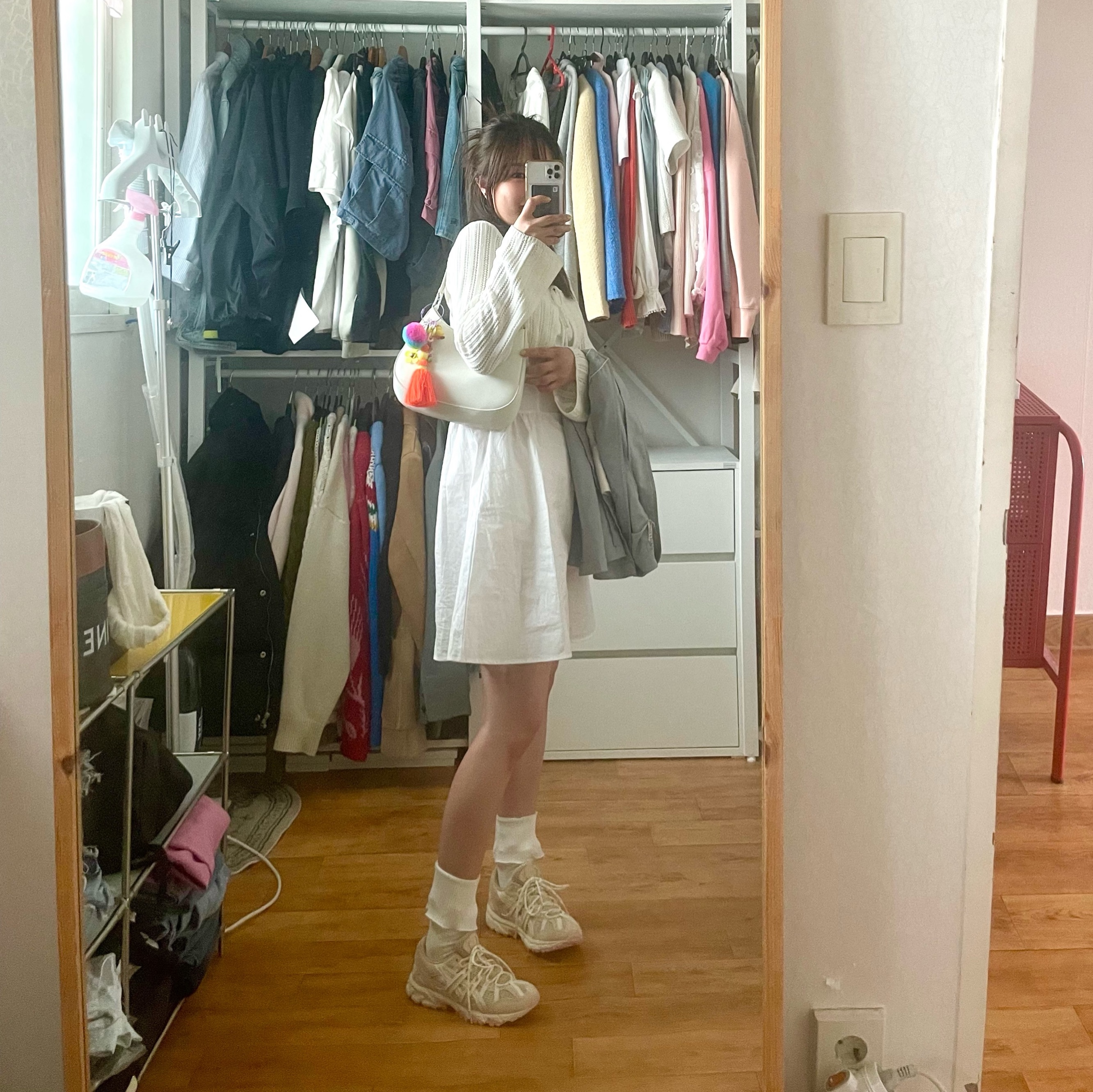 (W) Asics Gel-Sonoma 15-50 Smoke Grey Cream, Prada Cleo Brushed Leather Shoulder Bag Black 착용 스타일
