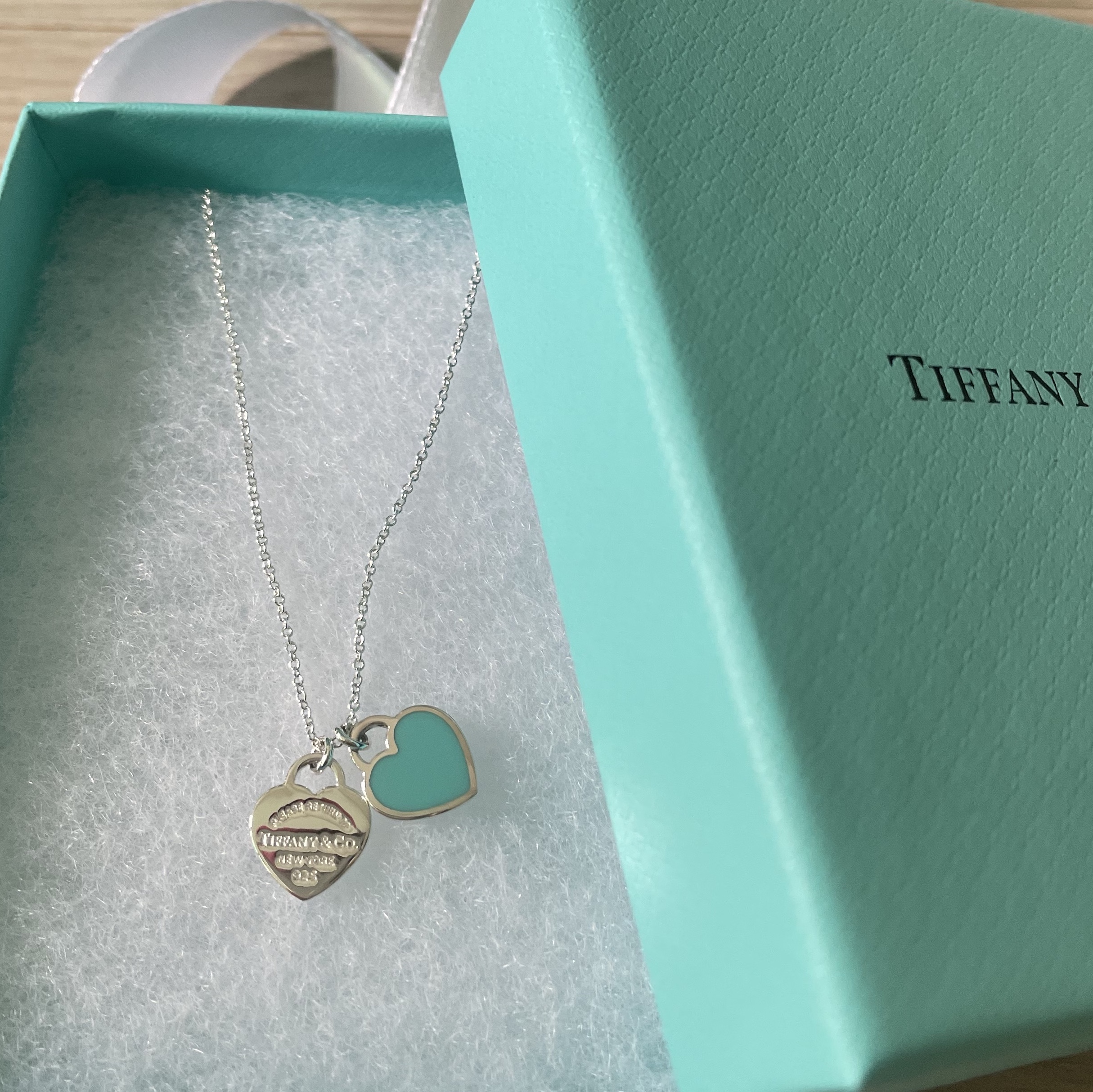 Tiffany & Co. Return To Tiffany Blue Double Heart Tag Pendant Mini Silver 착용 스타일 - 1