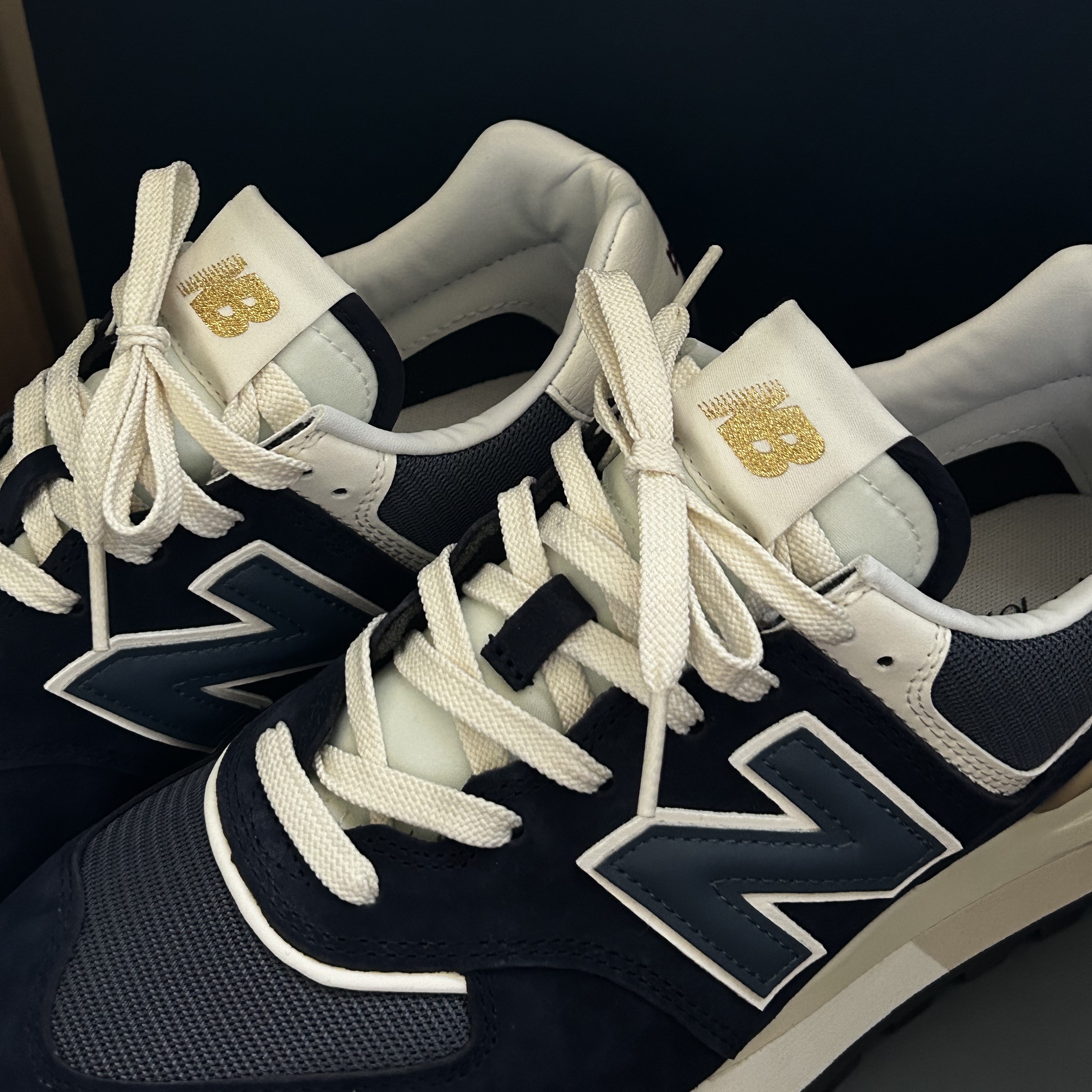 New Balance 574 Legacy Navy 착용 스타일