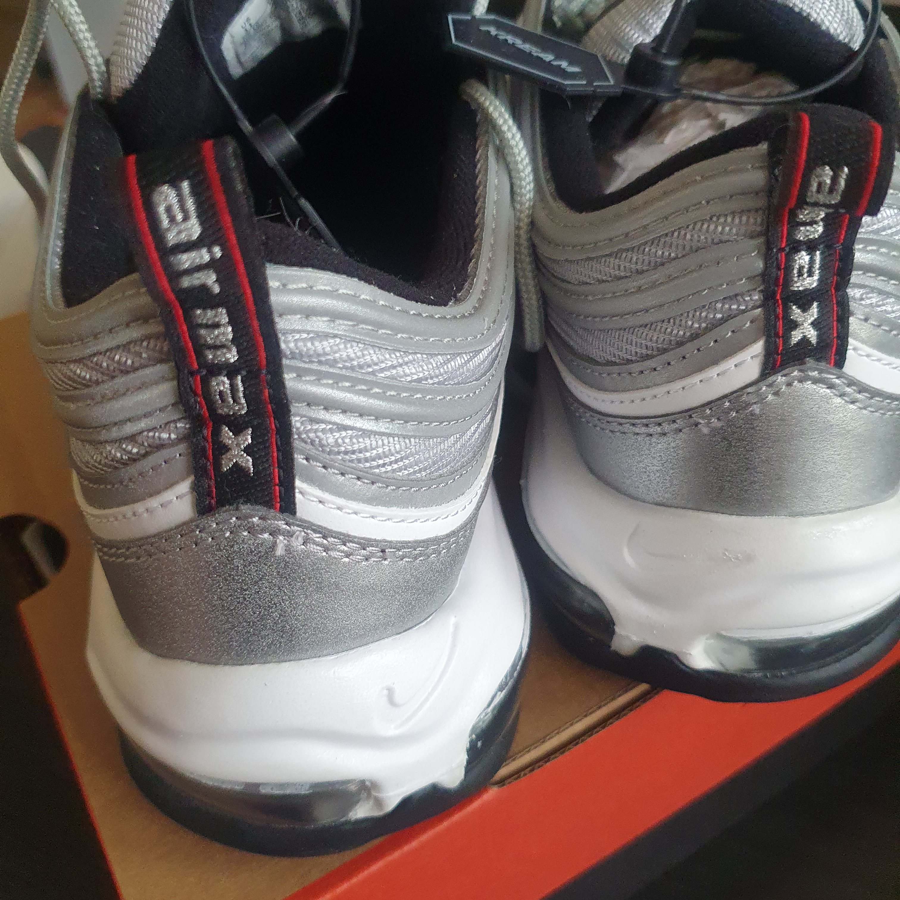 Nike Air Max 97 OG Silver Bullet 2022 착용 스타일 - 2