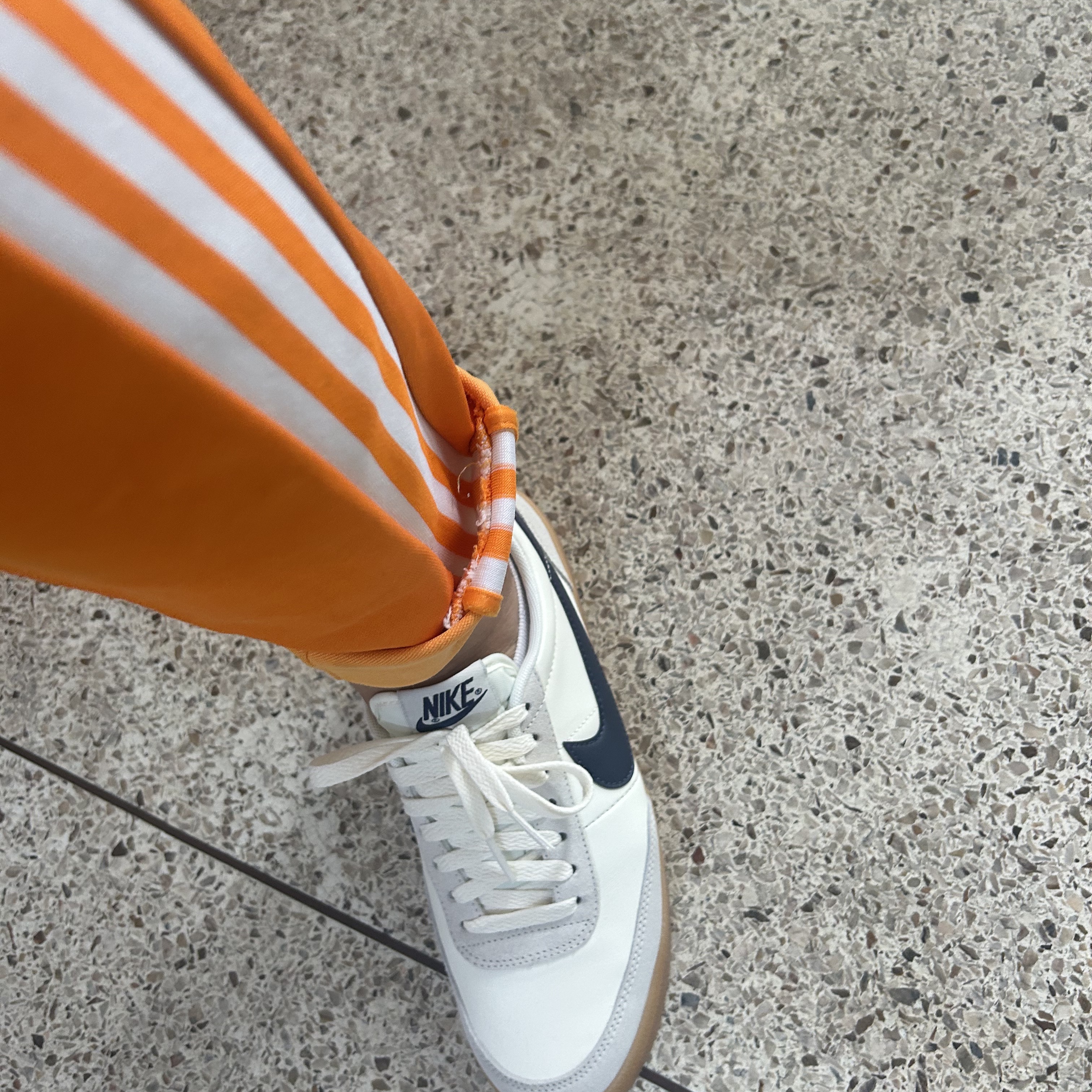 Nike x J.Crew Killshot 2 Sail Midnight Navy 착용 스타일 - 1