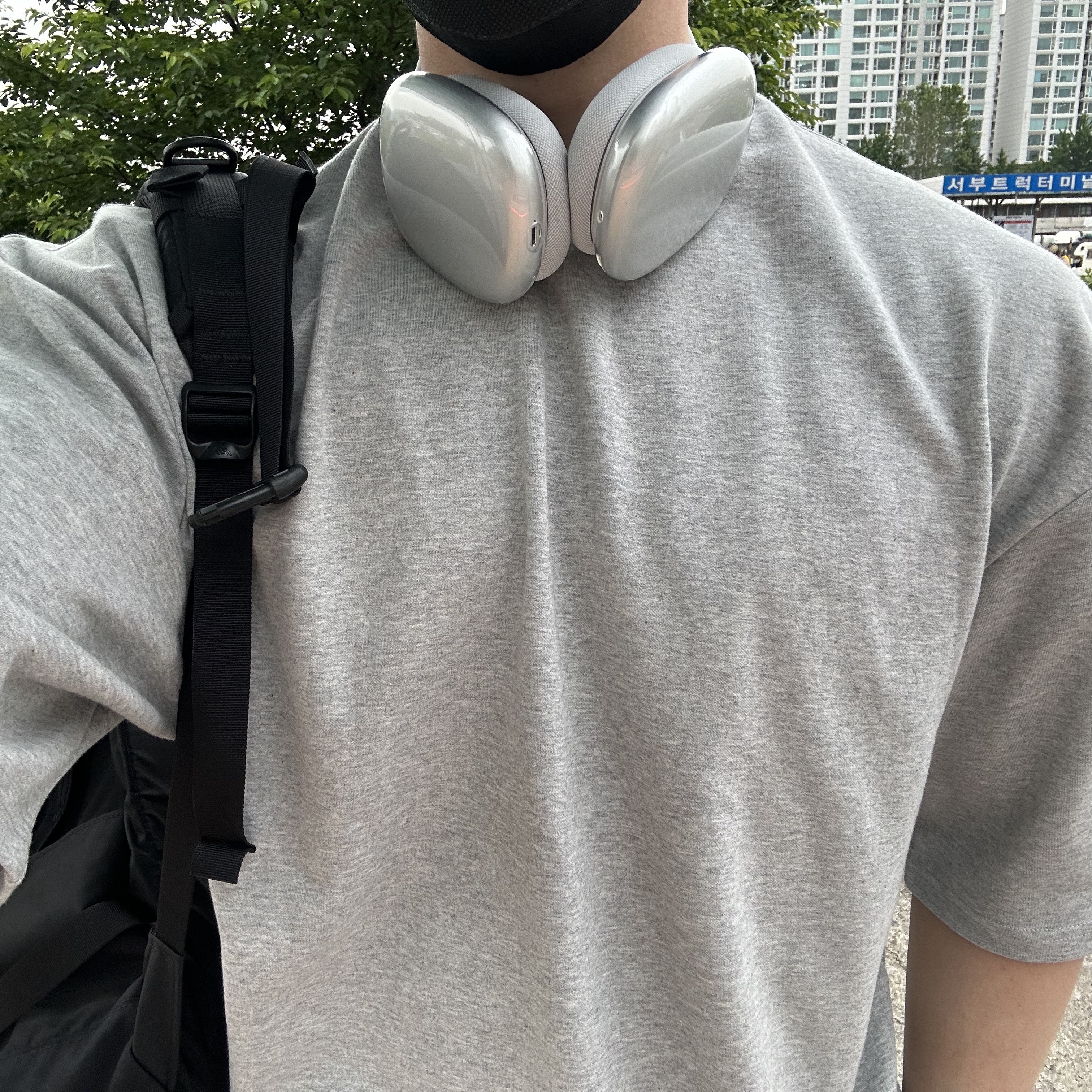 Apple AirPods Max Lightning Silver (Korean Ver.) 착용 스타일