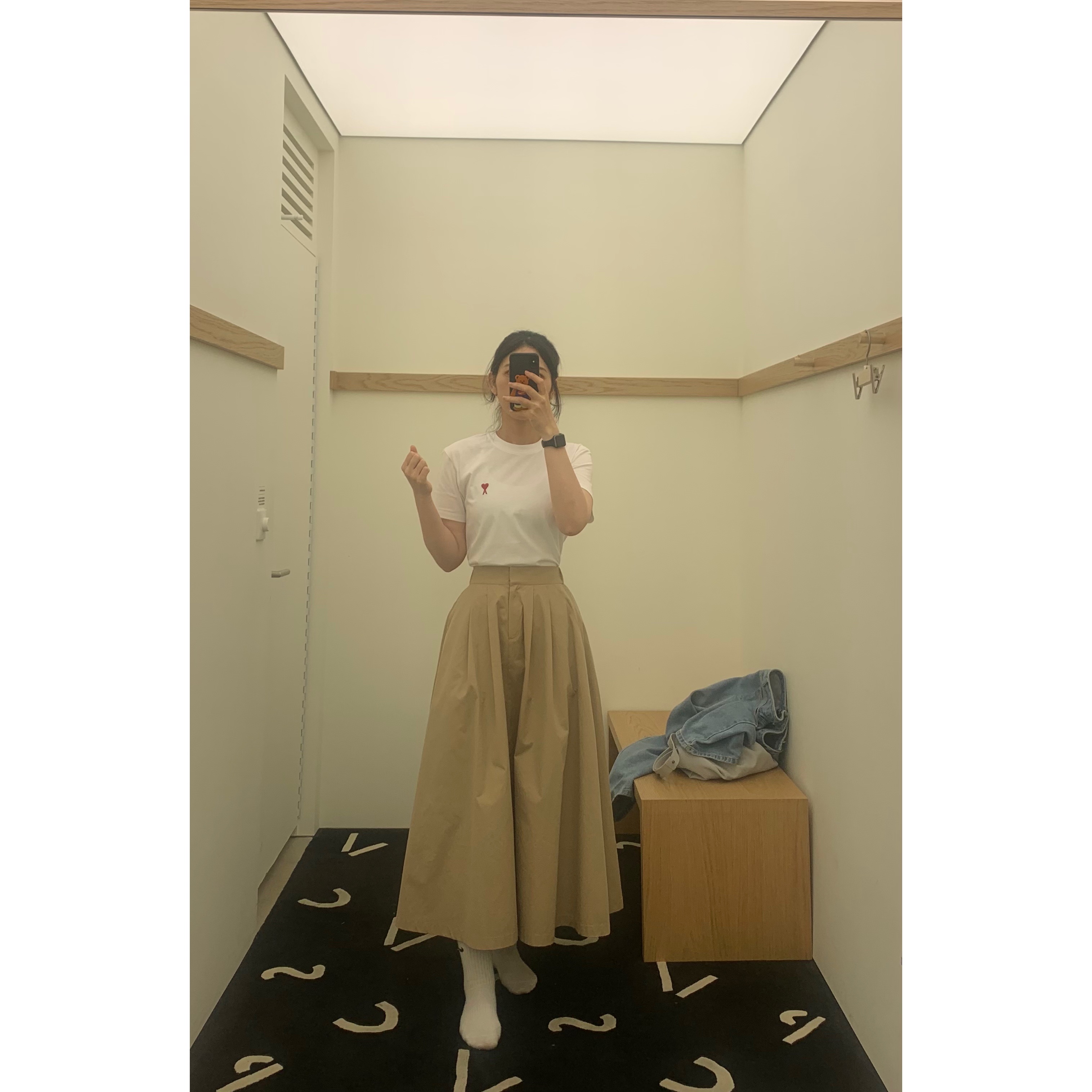AMI de Coeur T-Shirt White 착용 스타일 - 1