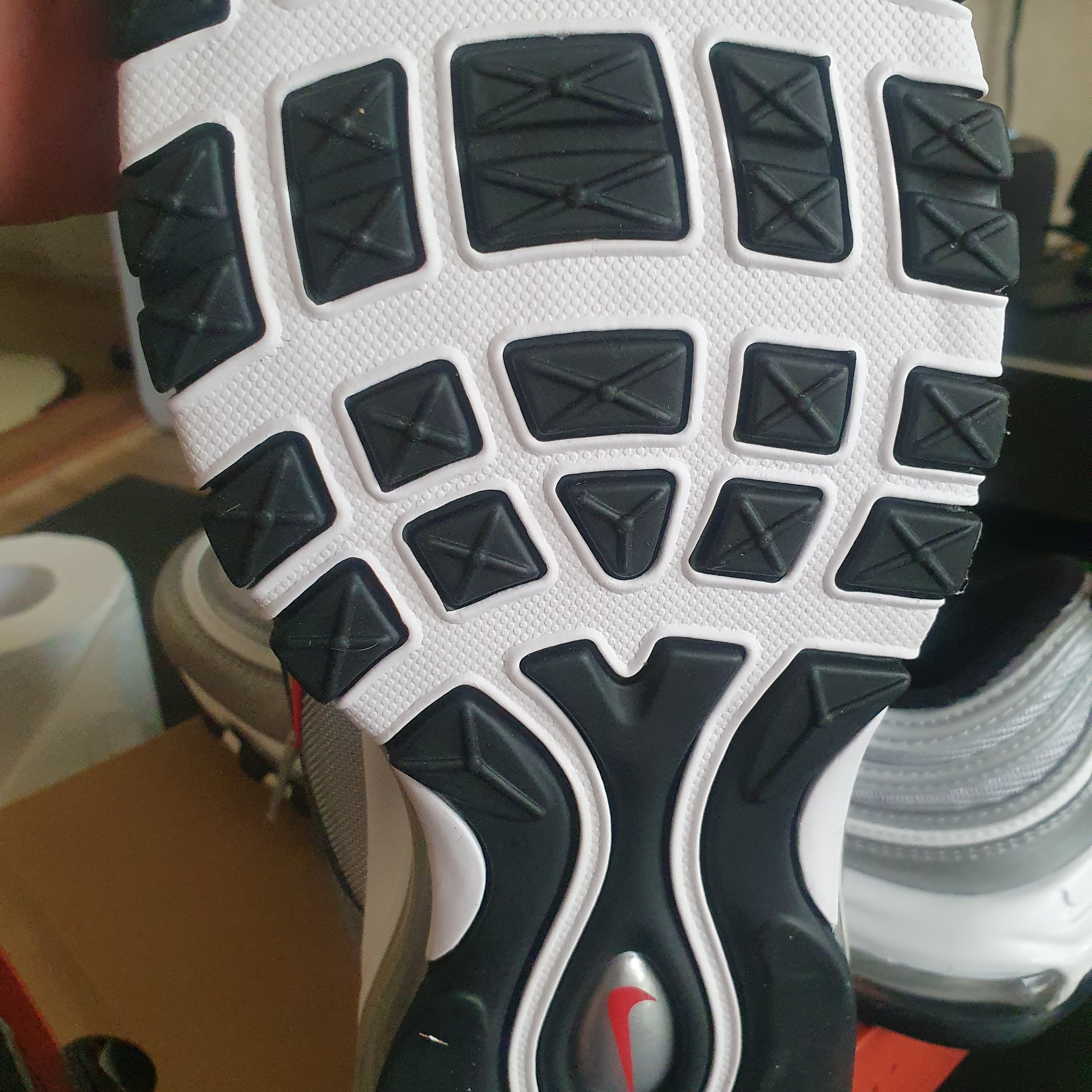 Nike Air Max 97 OG Silver Bullet 2022 착용 스타일 - 4