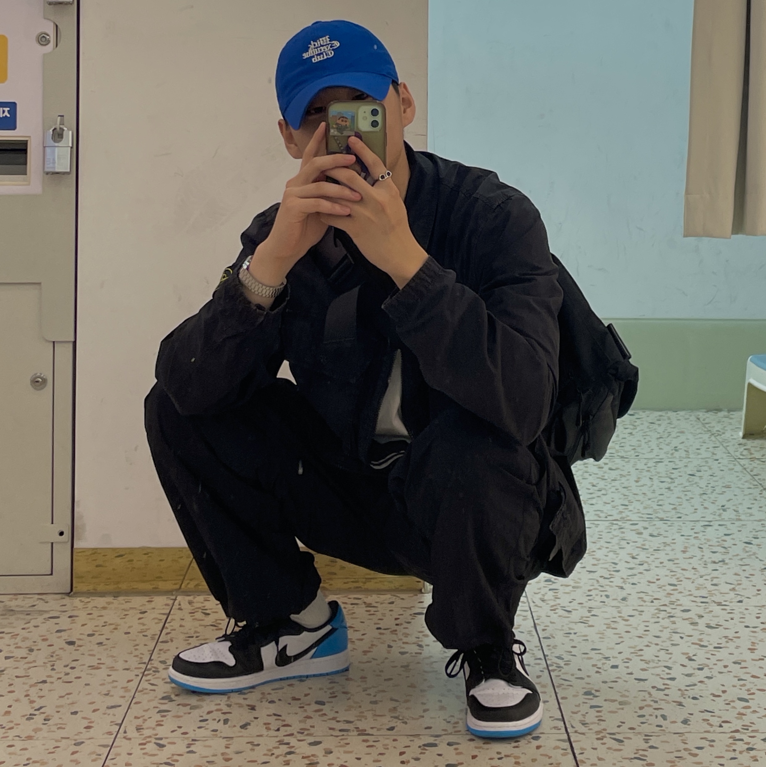 Jordan 1 Retro Low OG Black and Dark Powder Blue, Stone Island 113WN T.CO+OLD Overshirt Black - 21FW 착용 스타일