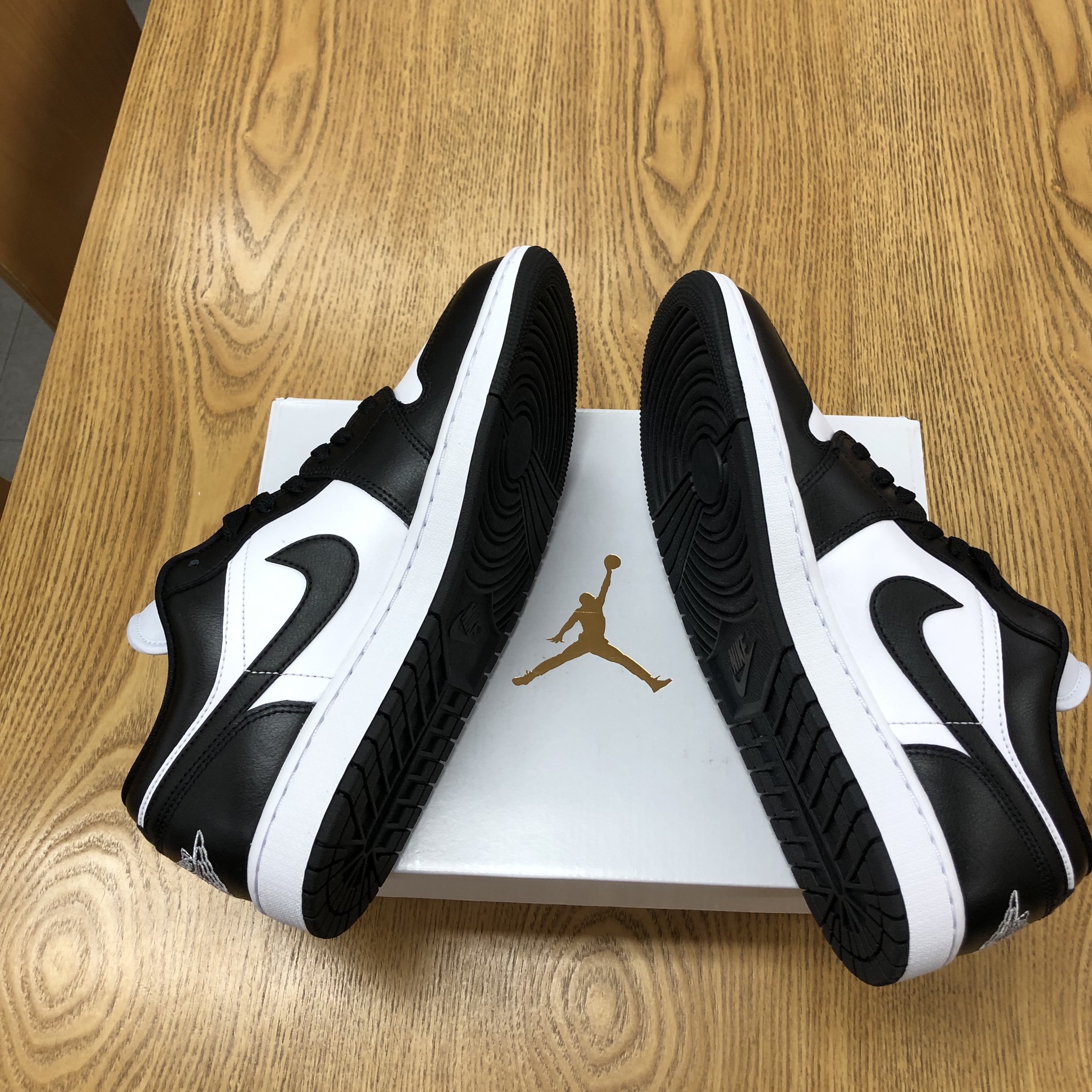 (W) Jordan 1 Low Black and White 착용 스타일 - 2