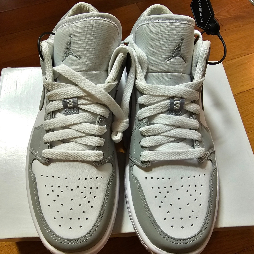 (W) Jordan 1 Low White Wolf Grey 착용 스타일 - 2