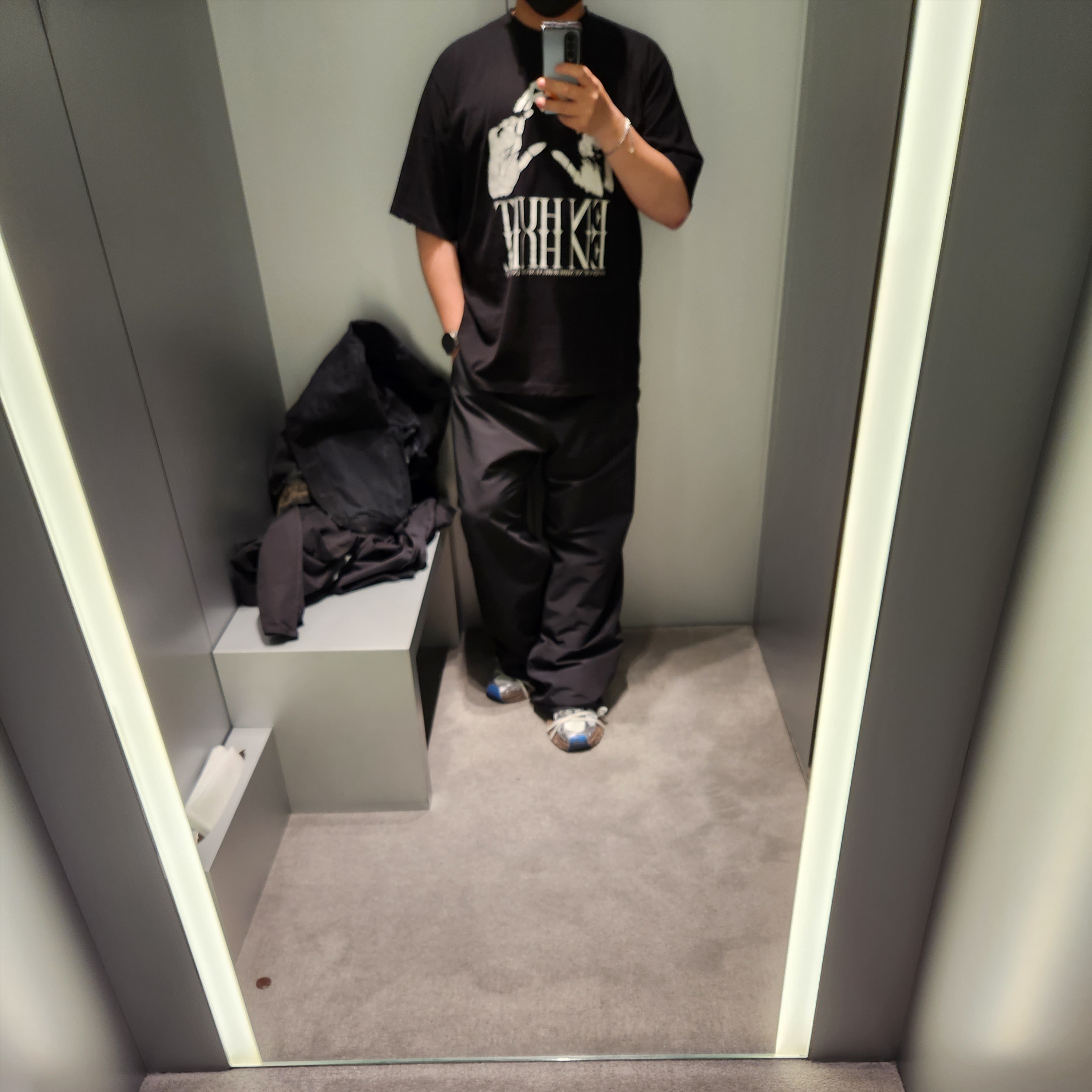 Balenciaga 3XL Sneakers Worn Out Grey White Blue 착용 스타일 - 1