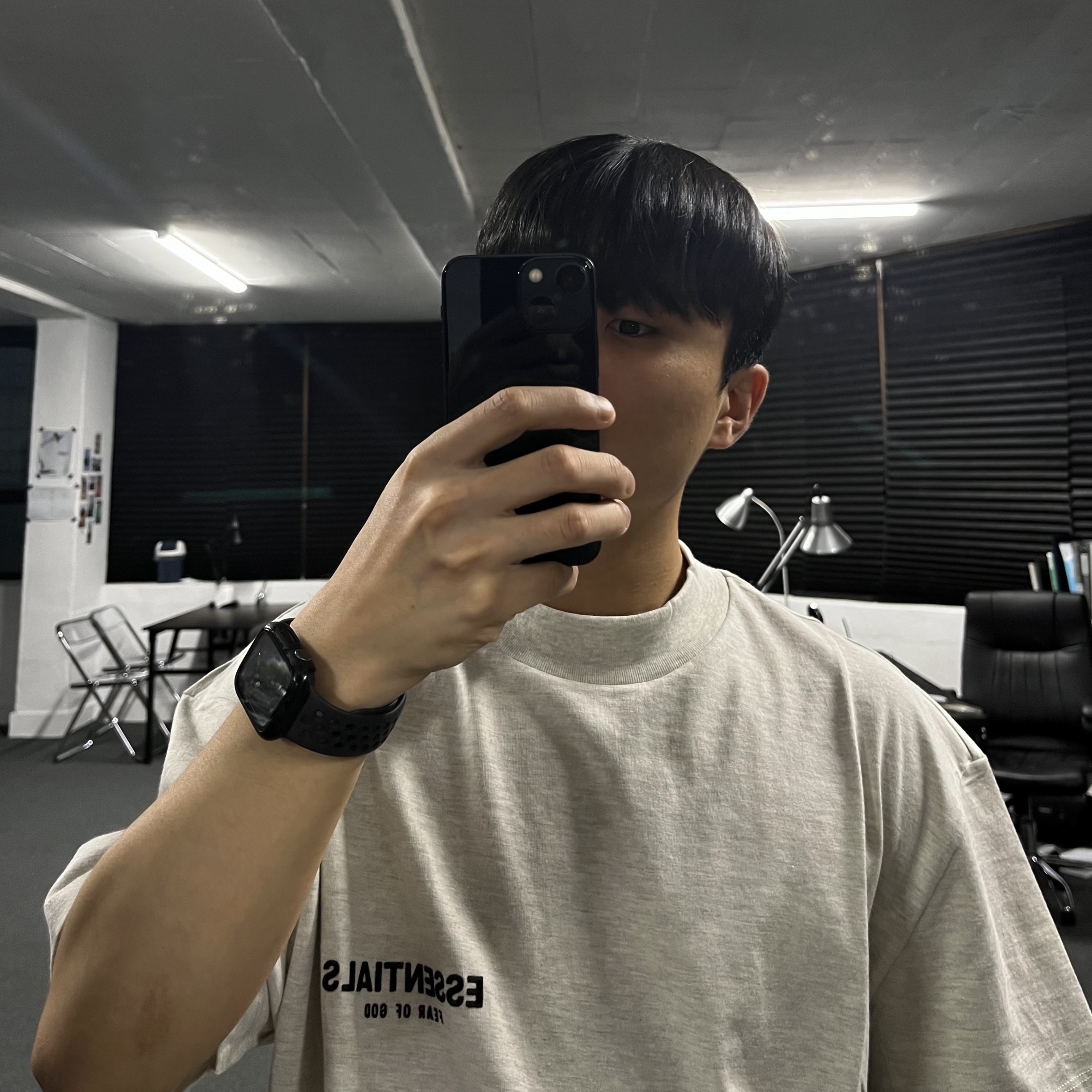 Essentials The Core Collection T-Shirt Light Oatmeal 착용 스타일
