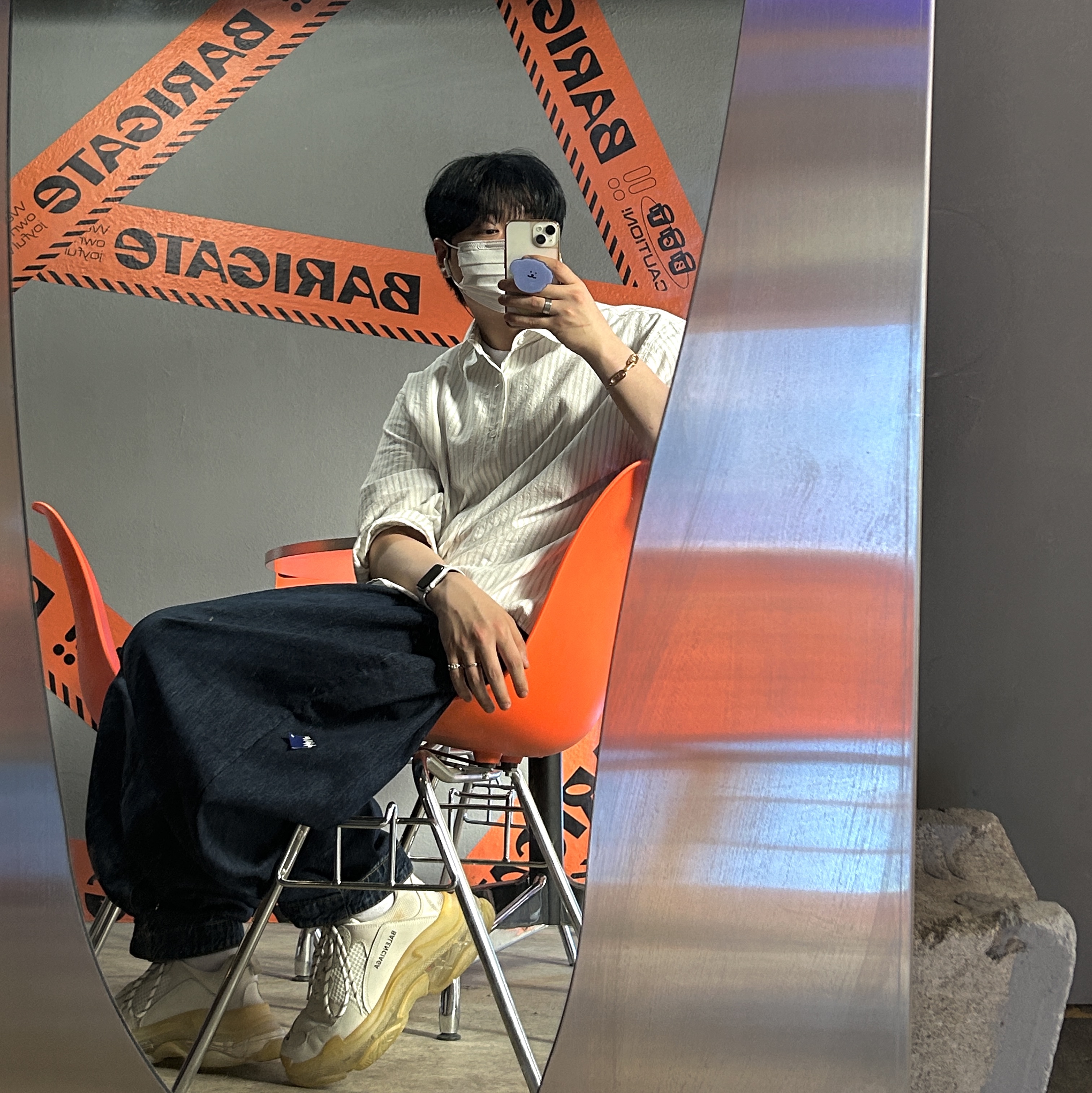 (W) Balenciaga Triple S Clear Sole White 2019, Zara x Ader Error Wide Leg Jeans Blue 착용 스타일