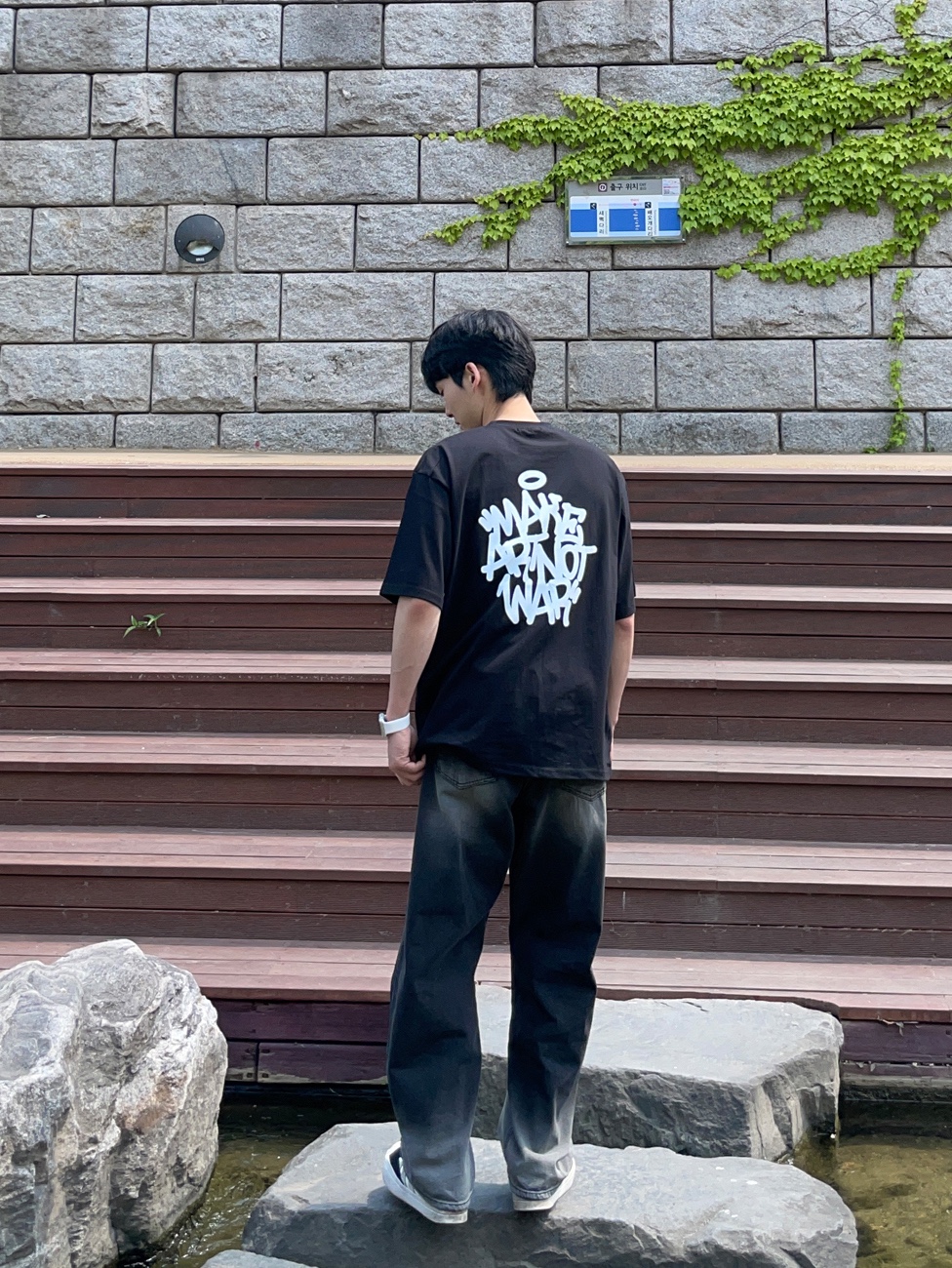 Y-3 Yohji Star White, Gentle Monster Tambu 01 Black 착용 스타일 - 3