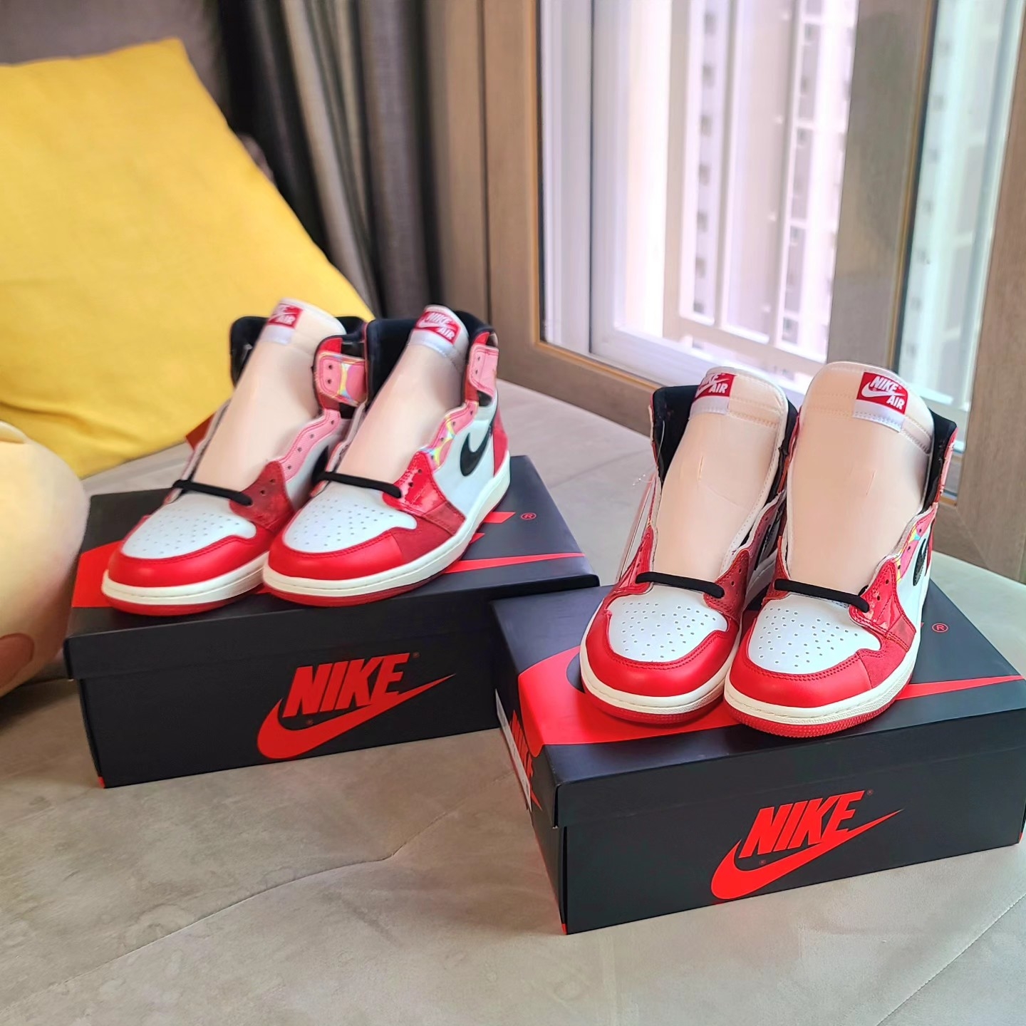Jordan 1 Retro High Spider-Man Next Chapter 착용 스타일 - 3