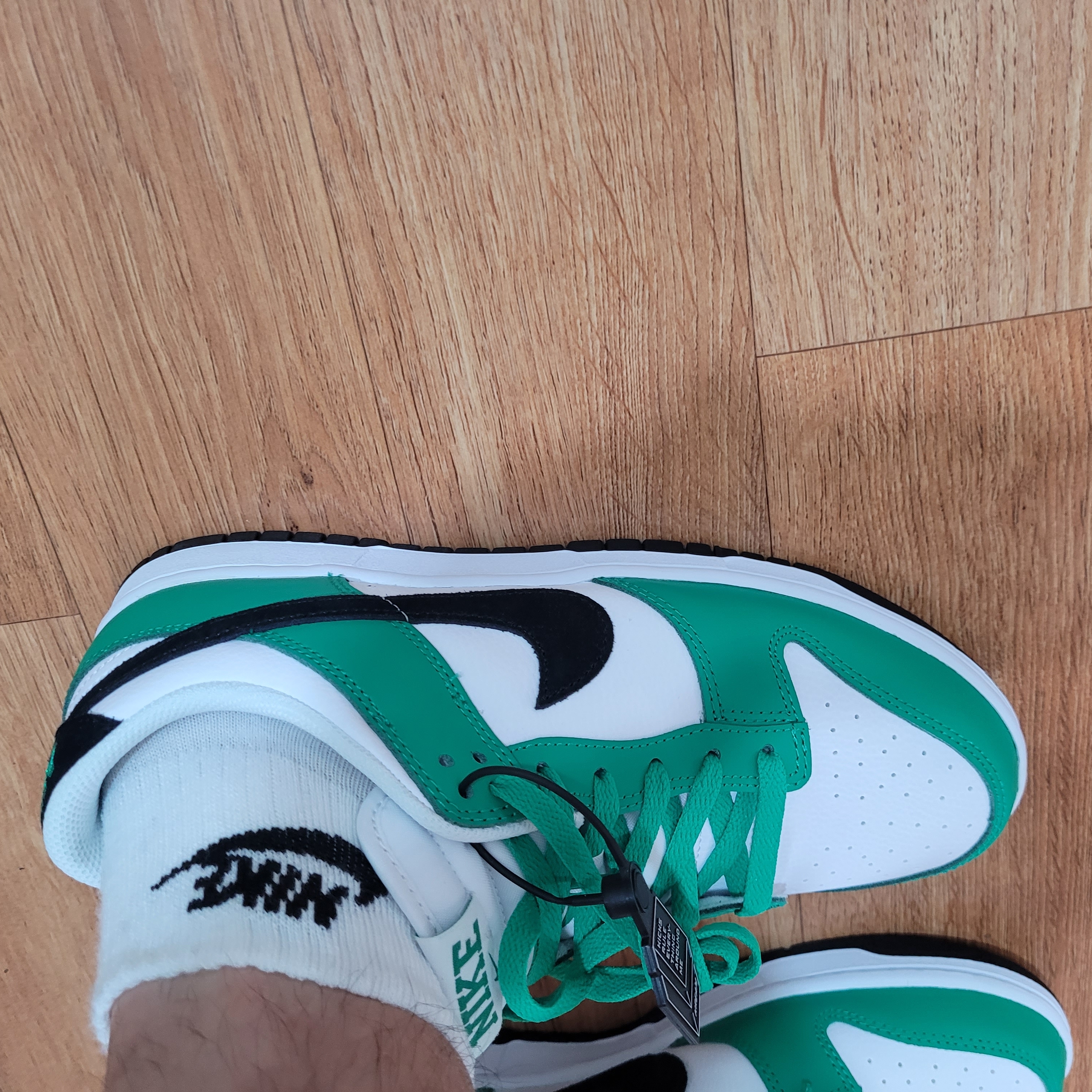 Nike Dunk Low White Green 착용 스타일 - 1