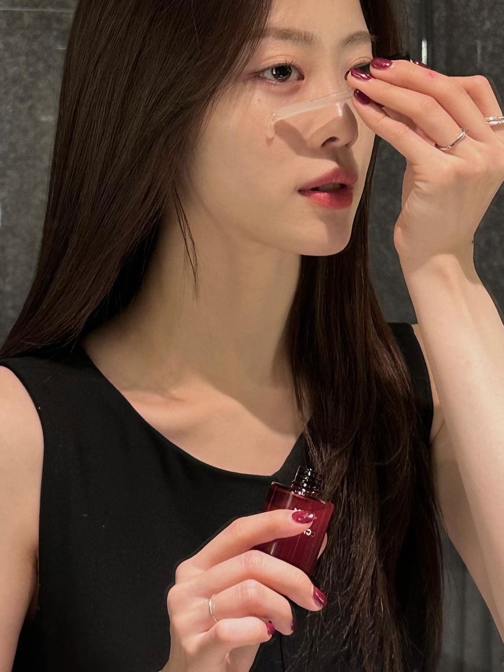 Chanel Red Camellia Serum 50ml 착용 스타일