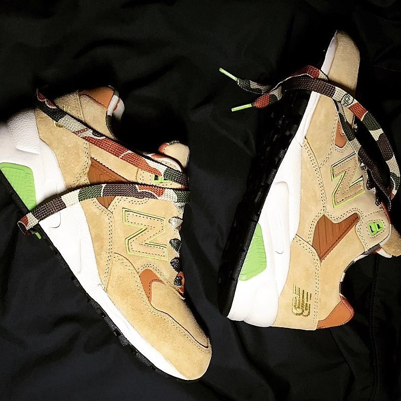 New Balance 580 Fingercroxx 착용 스타일 - 2