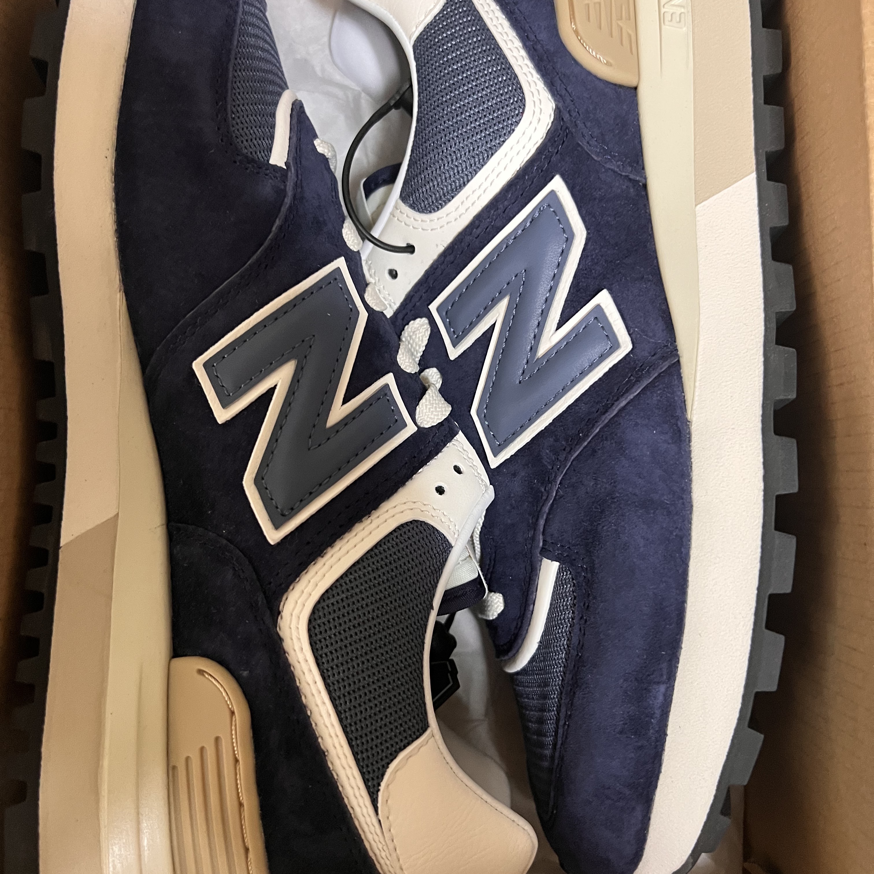 New Balance 574 Legacy Navy 착용 스타일