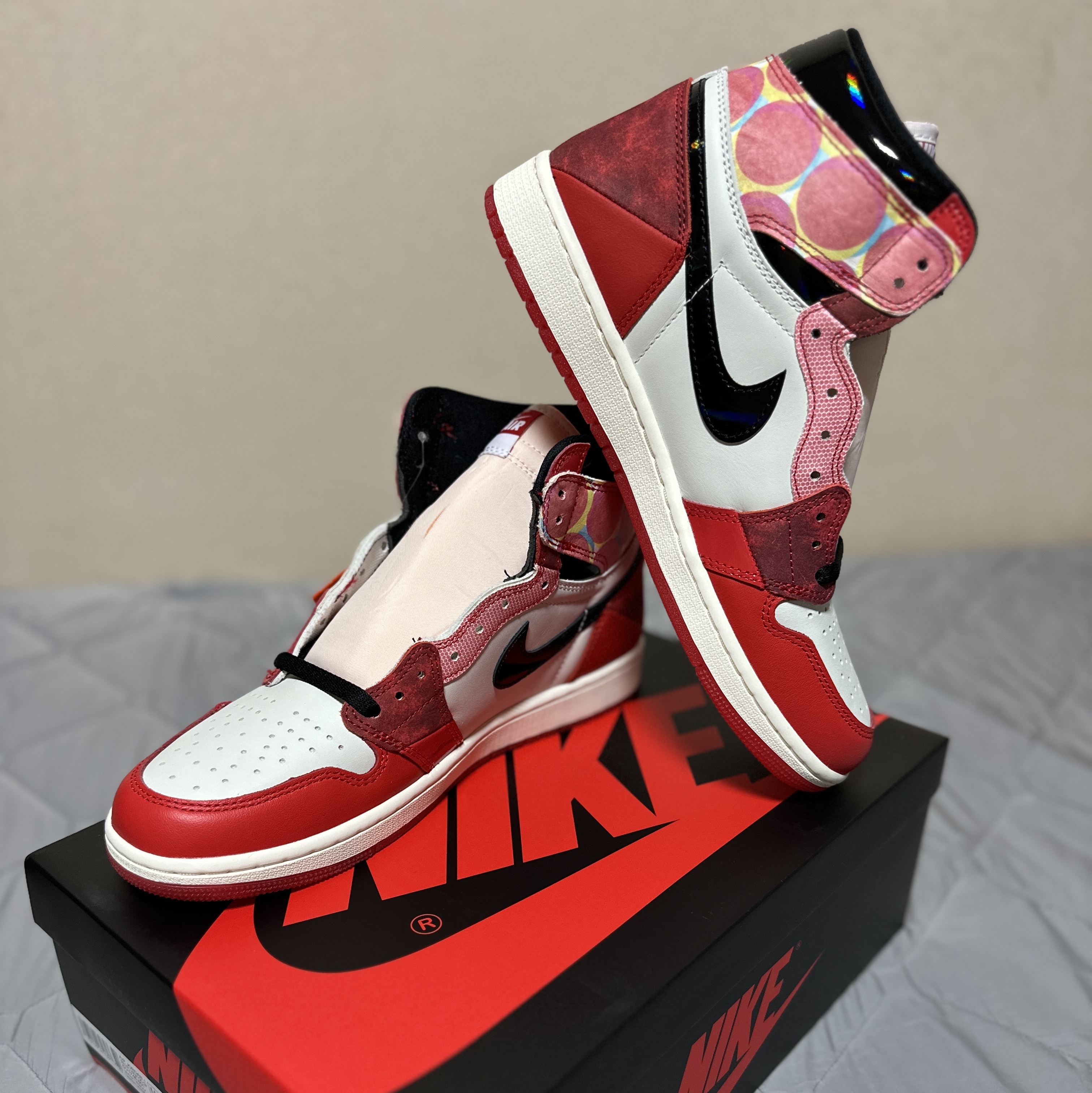 Jordan 1 Retro High Spider-Man Next Chapter 착용 스타일 - 2